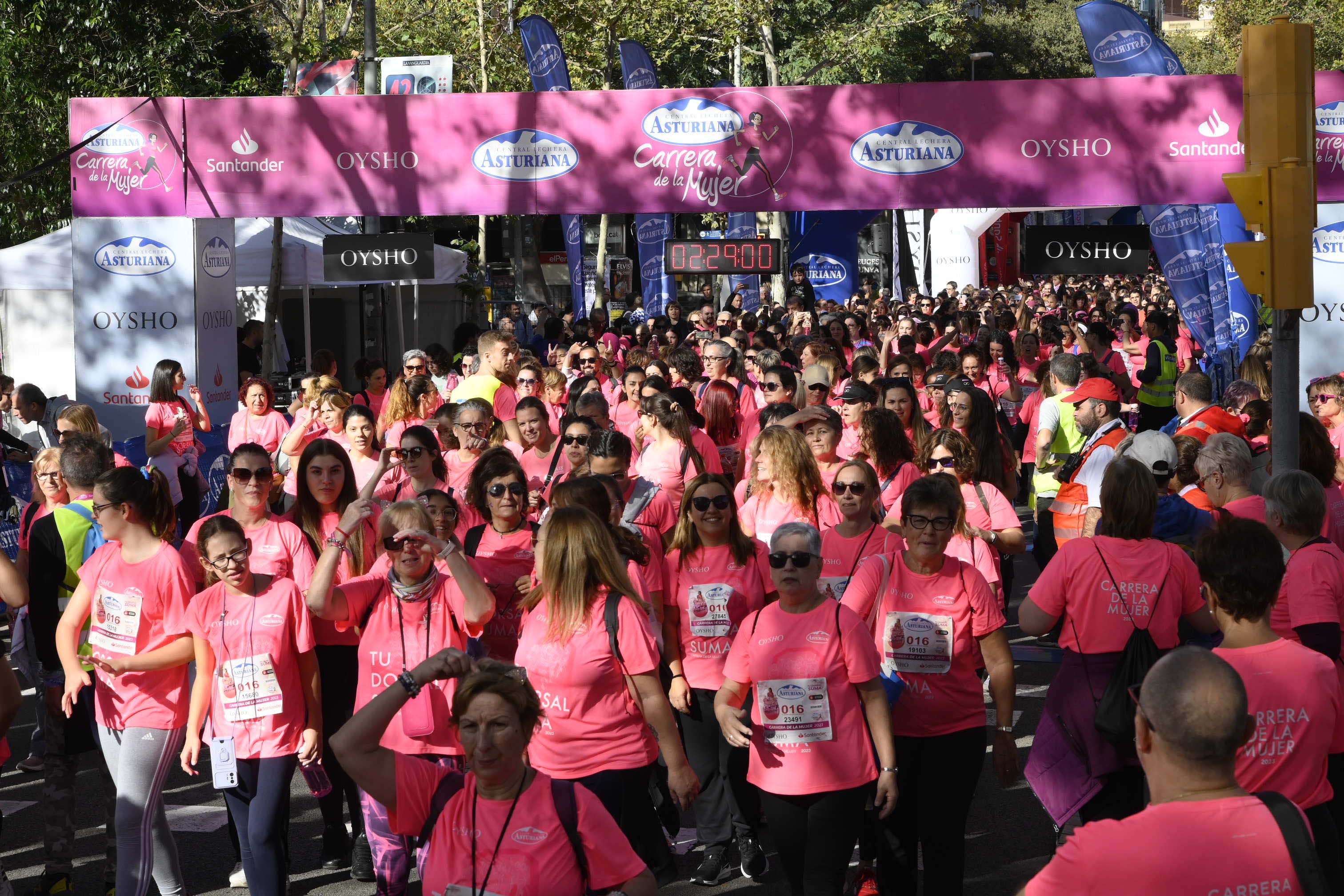 Las mejores fotos de la Carrera de la Mujer de Barcelona 2023. 7393