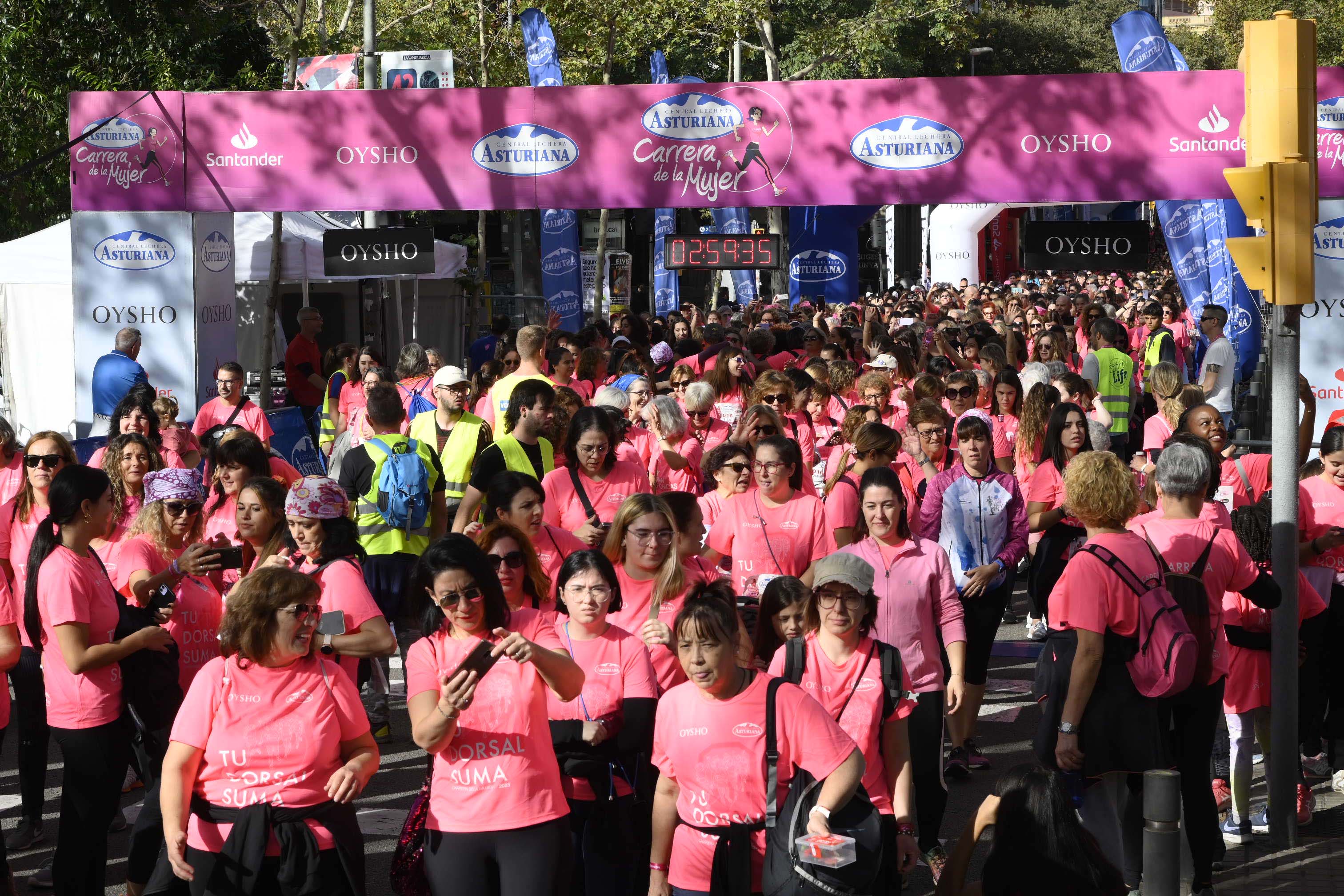 Las mejores fotos de la Carrera de la Mujer de Barcelona 2023. 8289