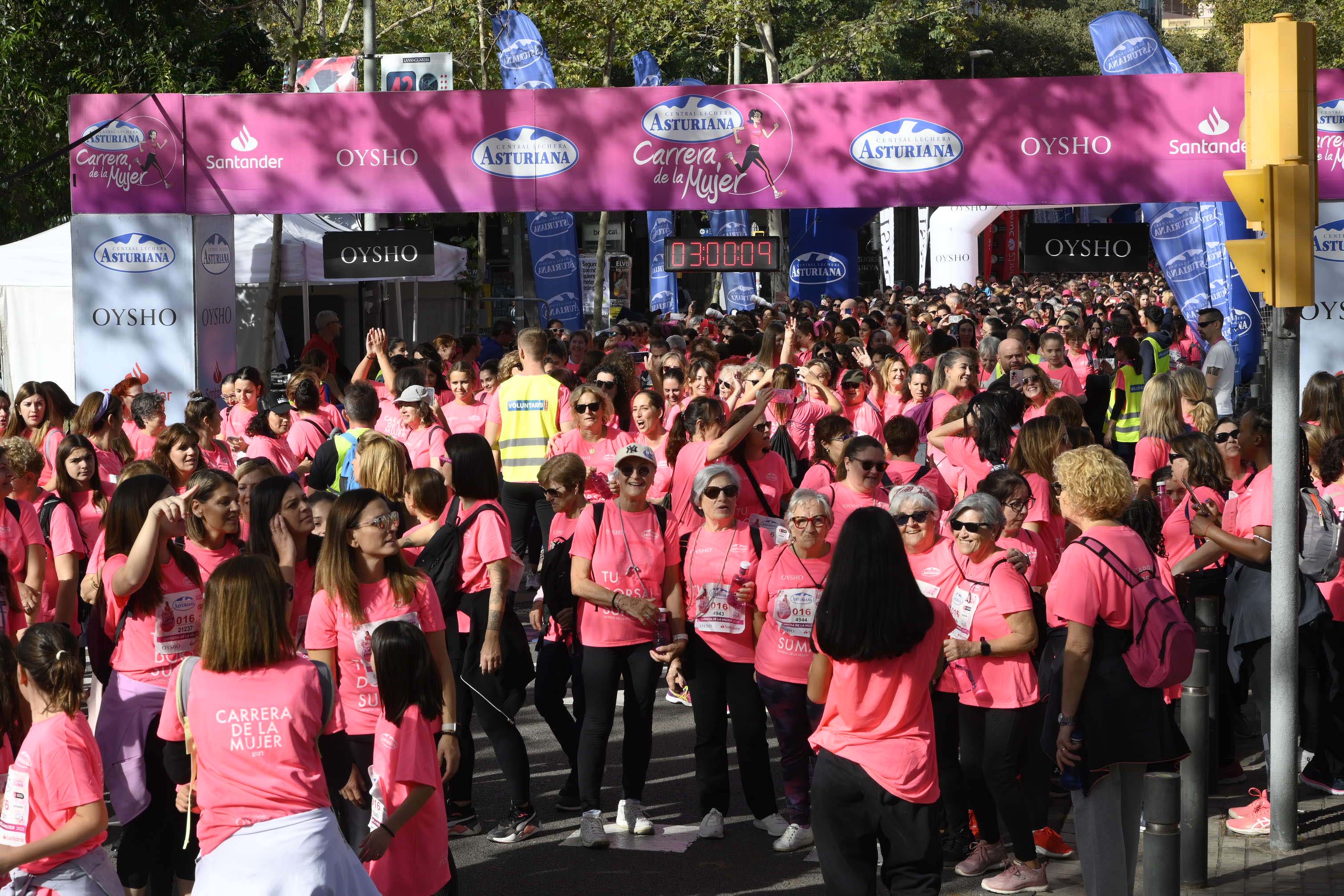 Las mejores fotos de la Carrera de la Mujer de Barcelona 2023. 8306