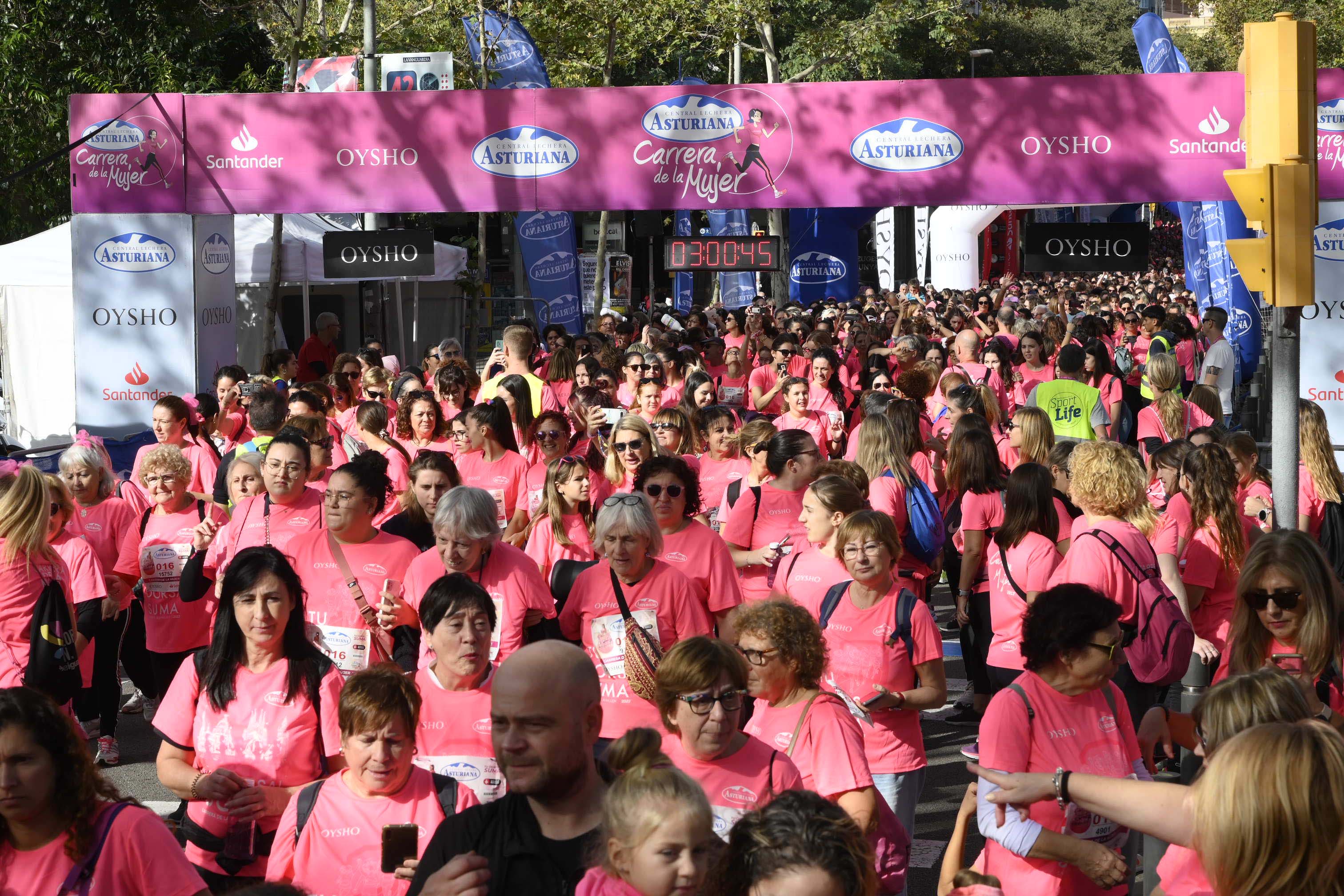 Las mejores fotos de la Carrera de la Mujer de Barcelona 2023. 8324