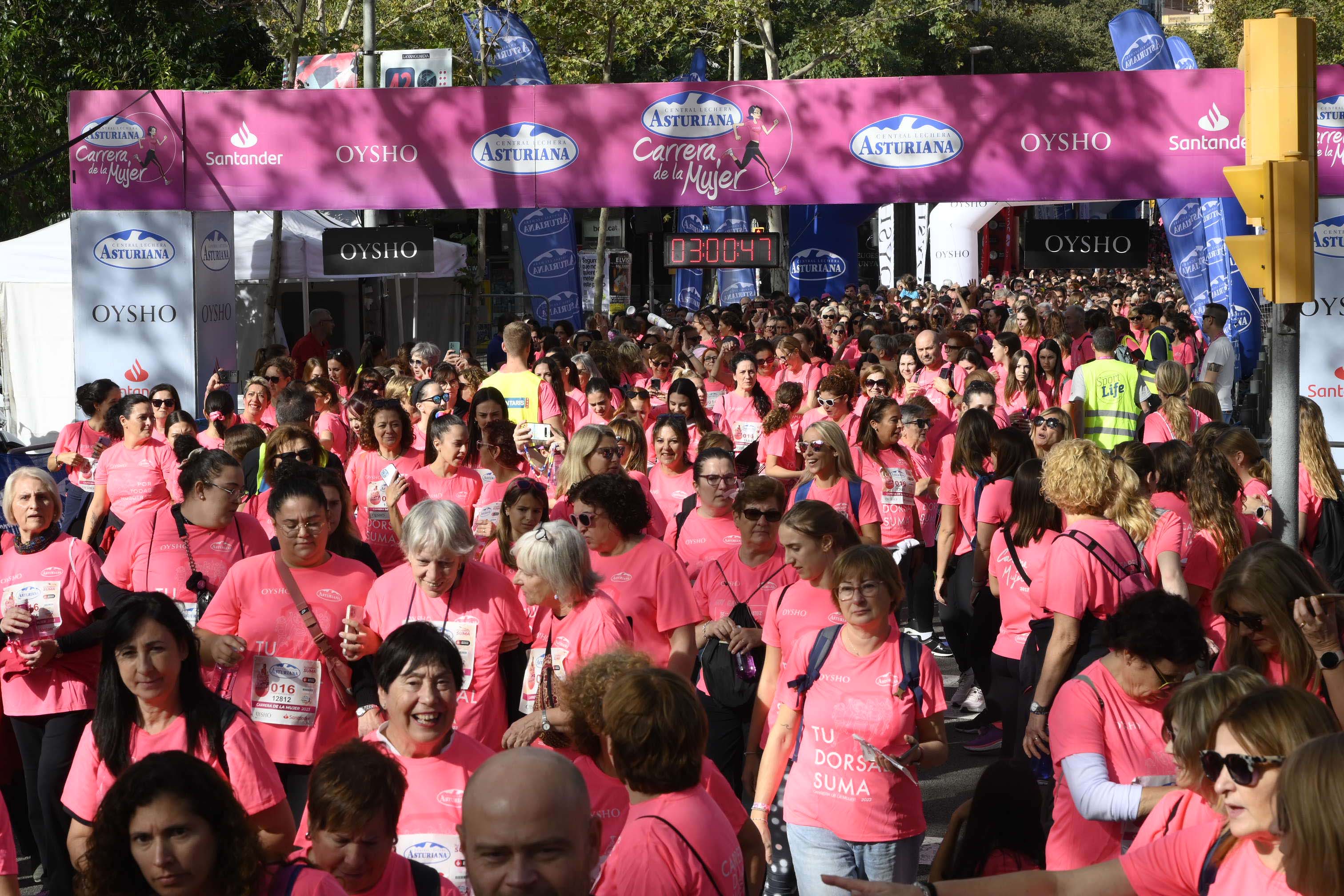 Las mejores fotos de la Carrera de la Mujer de Barcelona 2023. 8325