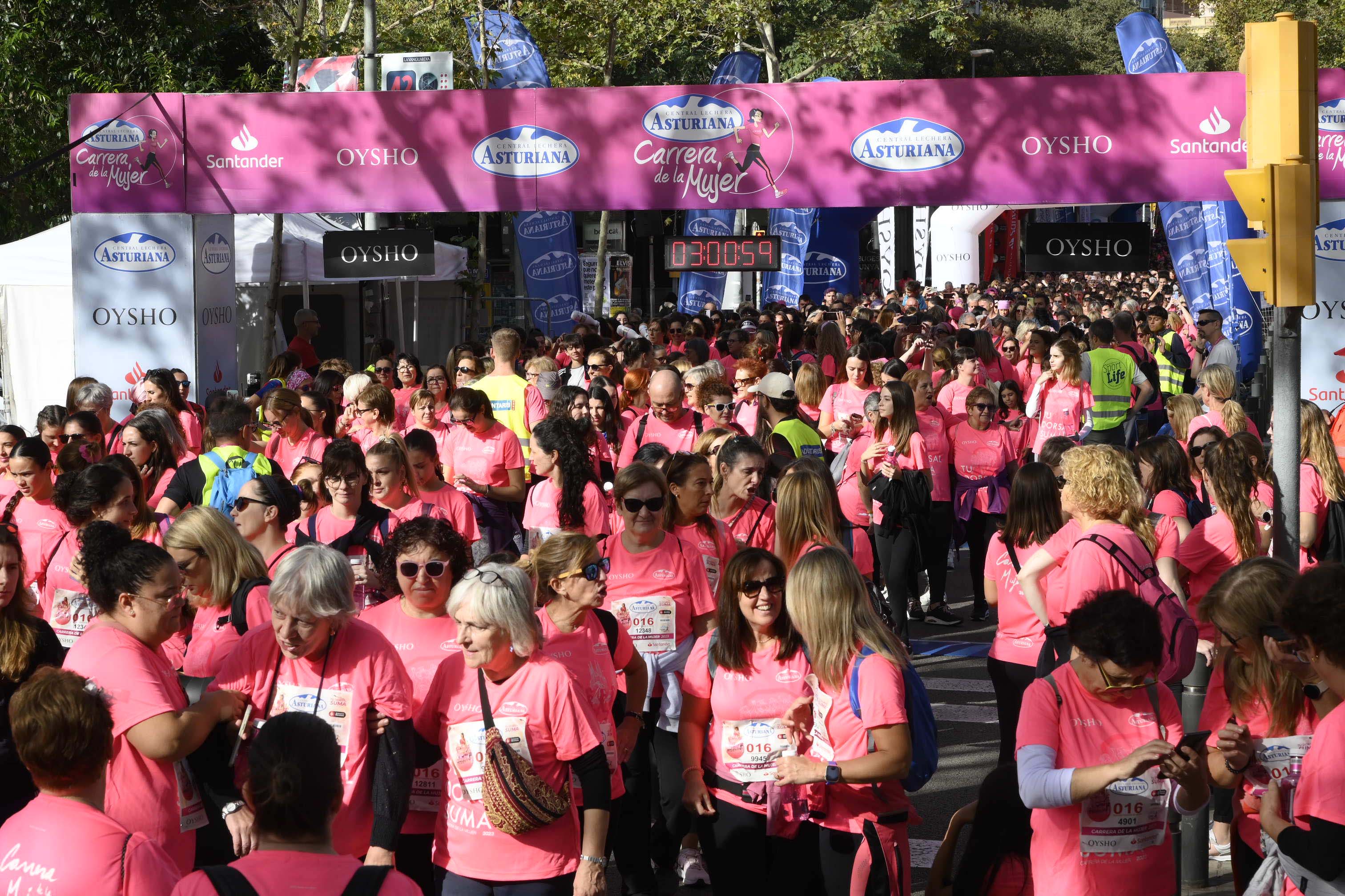 Las mejores fotos de la Carrera de la Mujer de Barcelona 2023. 8331