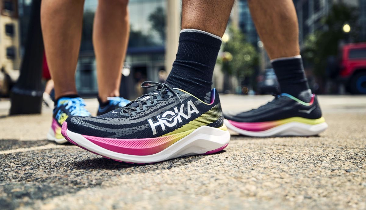 HOKA M Awaken Energy Mach X on figure detail 00385