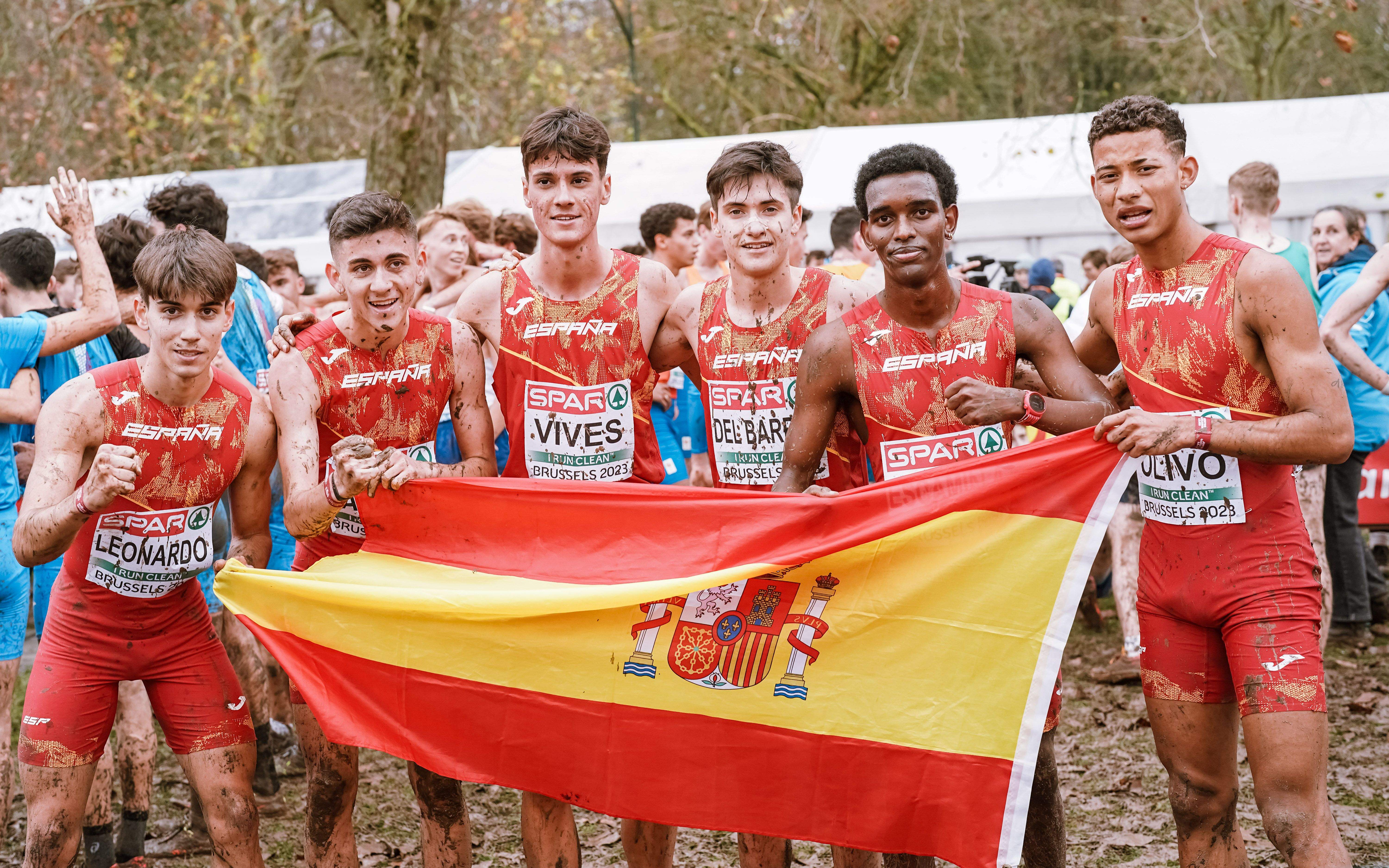 El equipo Sub 20 masculino se colgó la medalla de bronce por equipos, con Rubén Leonardo como mejor clasificado, octavo. SPORTMEDIA.