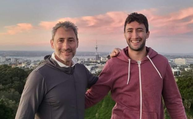 Ángel y Carlos Basas, fisioterapeutas españoles, murieron en un accidente de tráfico en Nueva Zelanda.