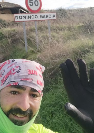 Juanfran de la Cruz descubriendo Domingo López