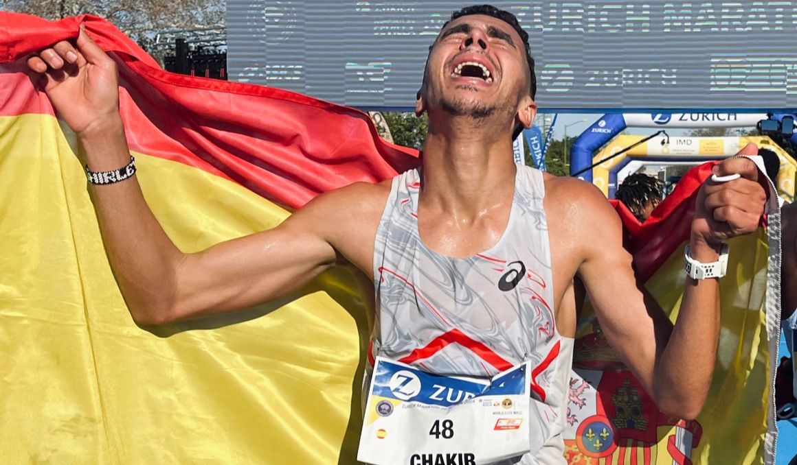 Ibra Chakir tras vencer el Campeonato de España de Maratón 2024 en Sevilla. NACHO BARRANCO. Ibra Chakir tras vencer el Campeonato de España de Maratón 2024 en Sevilla. NACHO BARRANCO.