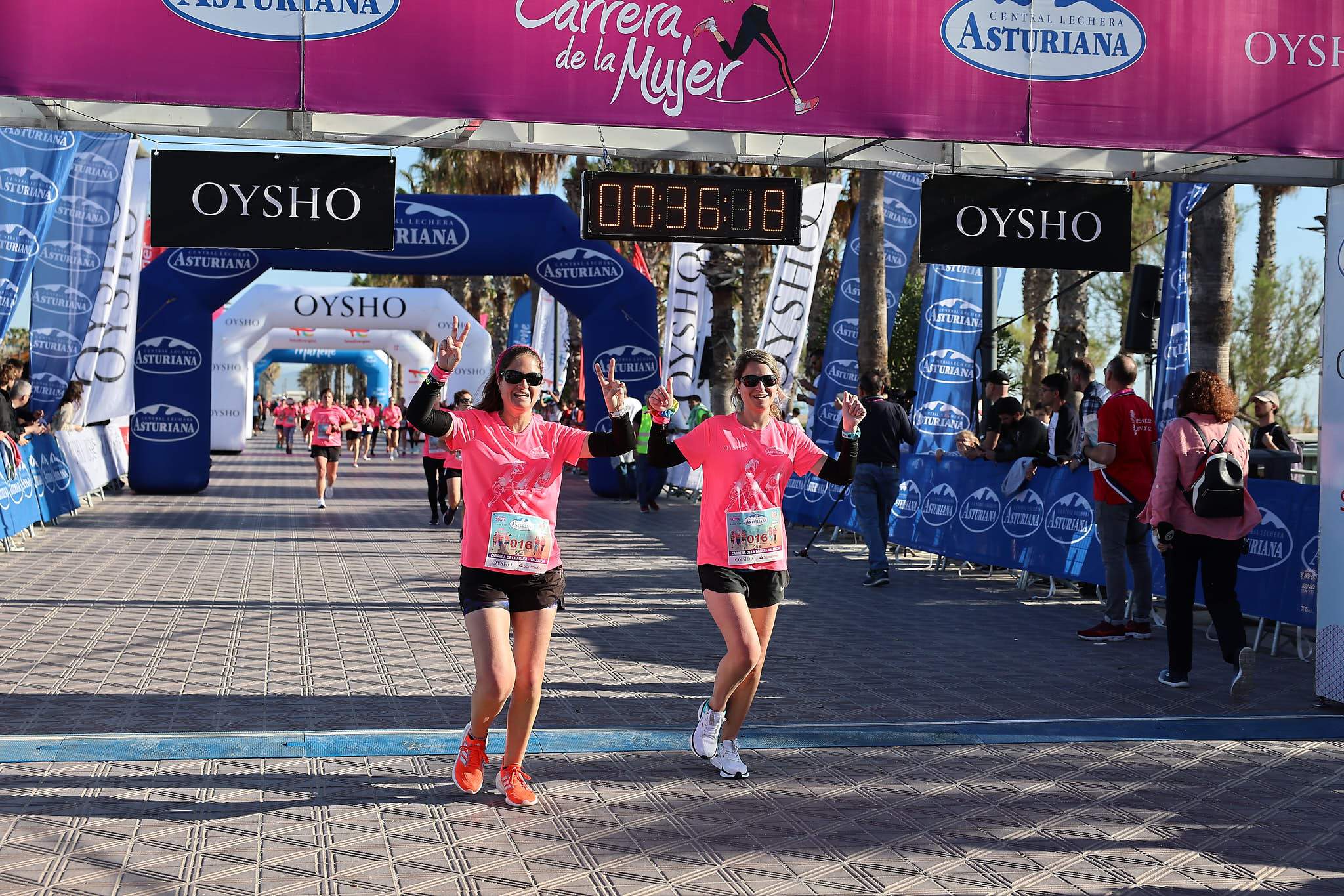 Las mejores fotos de la Carrera de la Mujer Central Lechera Asturiana de Valencia 2024. 0423