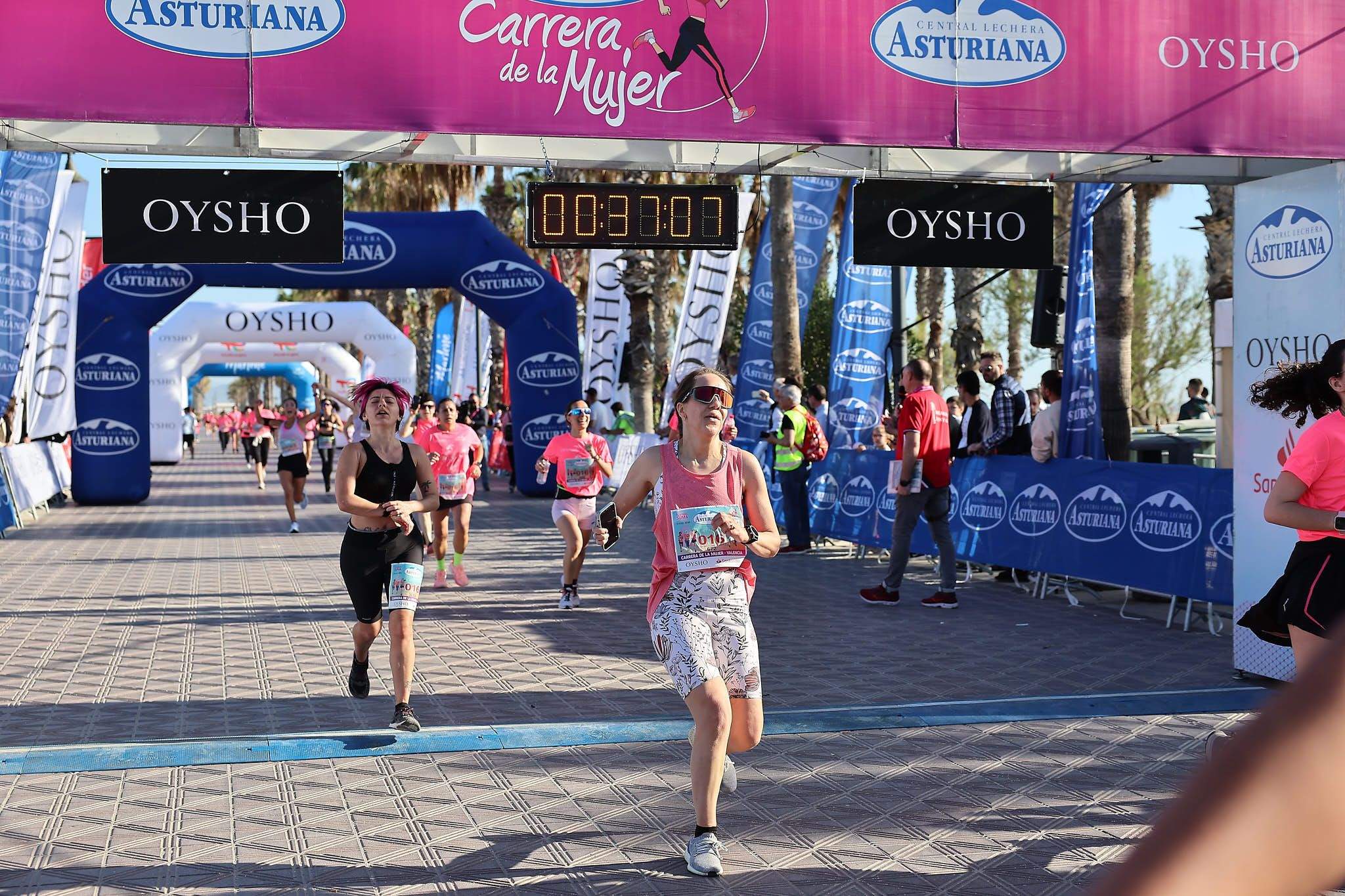 Las mejores fotos de la Carrera de la Mujer Central Lechera Asturiana de Valencia 2024. 0454
