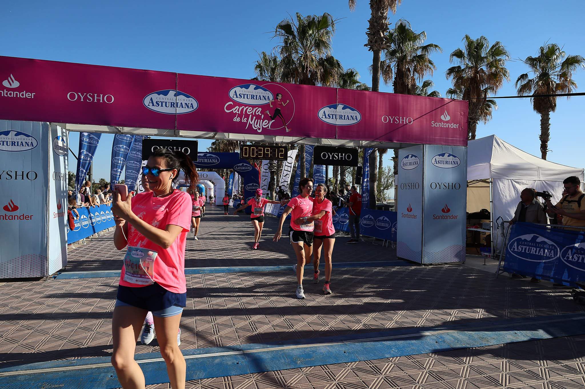 Las mejores fotos de la Carrera de la Mujer Central Lechera Asturiana de Valencia 2024. 0546