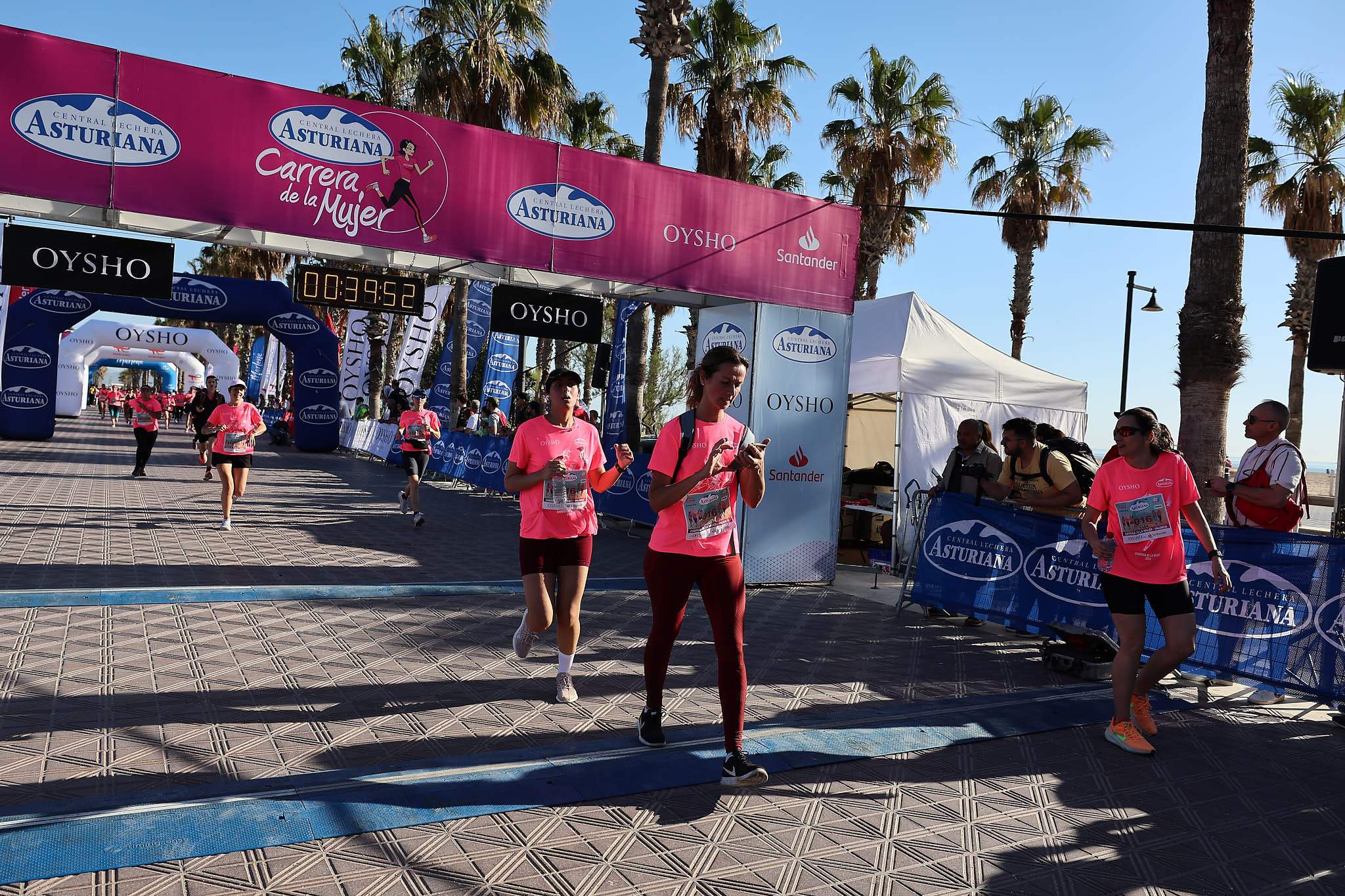 Las mejores fotos de la Carrera de la Mujer Central Lechera Asturiana de Valencia 2024. 0569