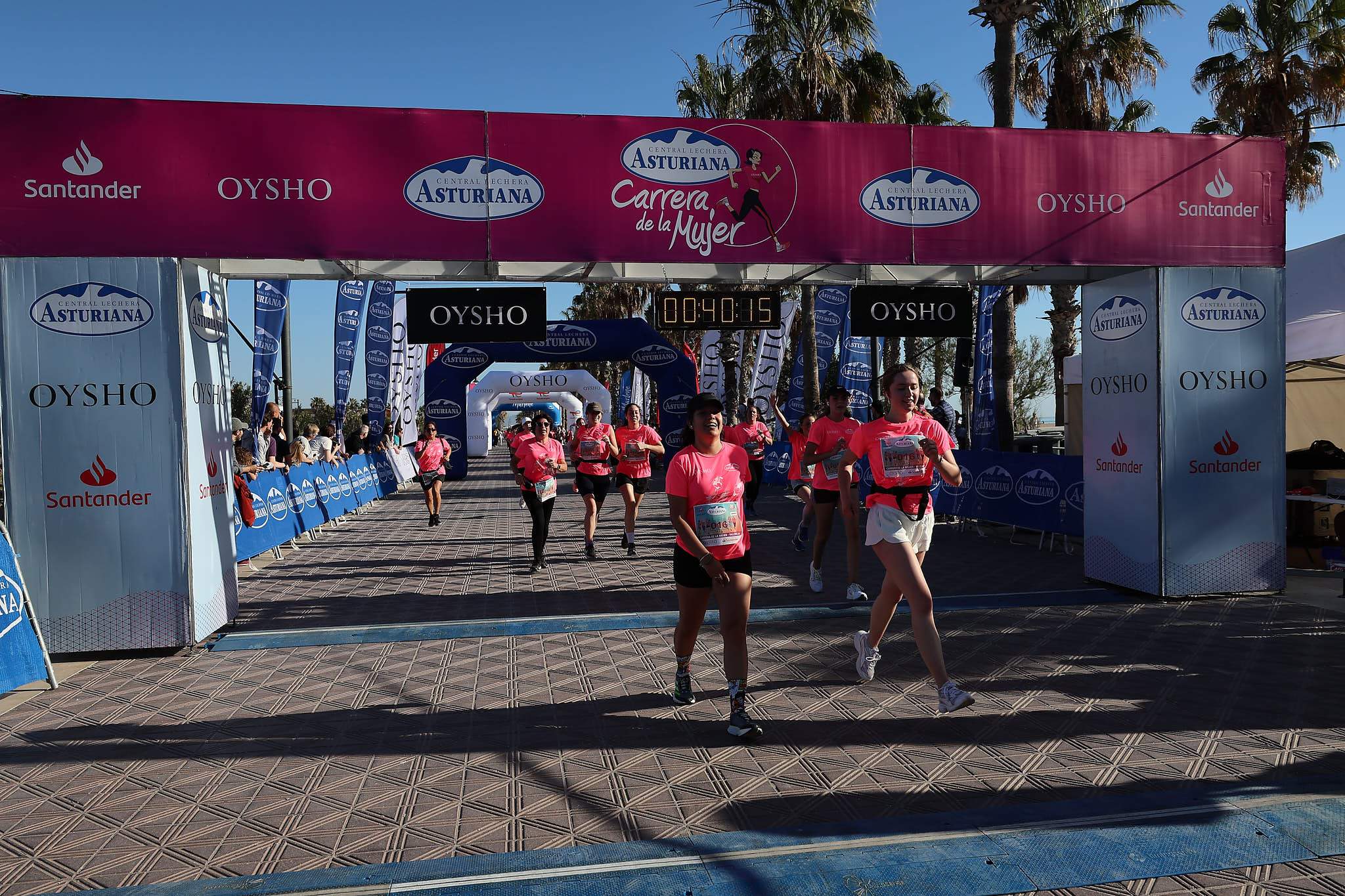 Las mejores fotos de la Carrera de la Mujer Central Lechera Asturiana de Valencia 2024. 0578