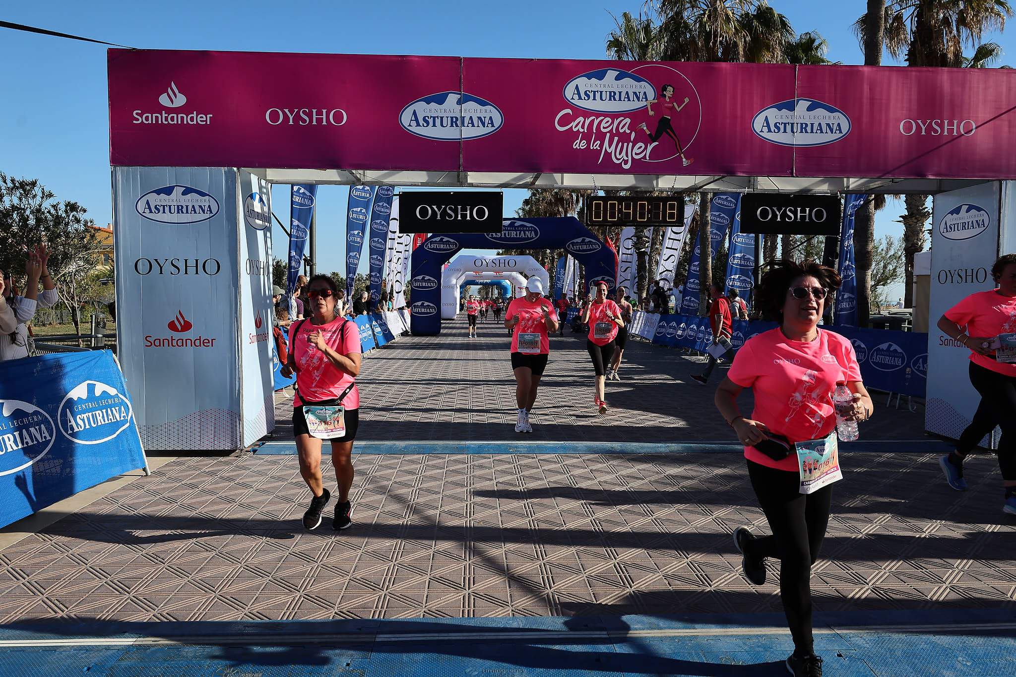 Las mejores fotos de la Carrera de la Mujer Central Lechera Asturiana de Valencia 2024. 0580