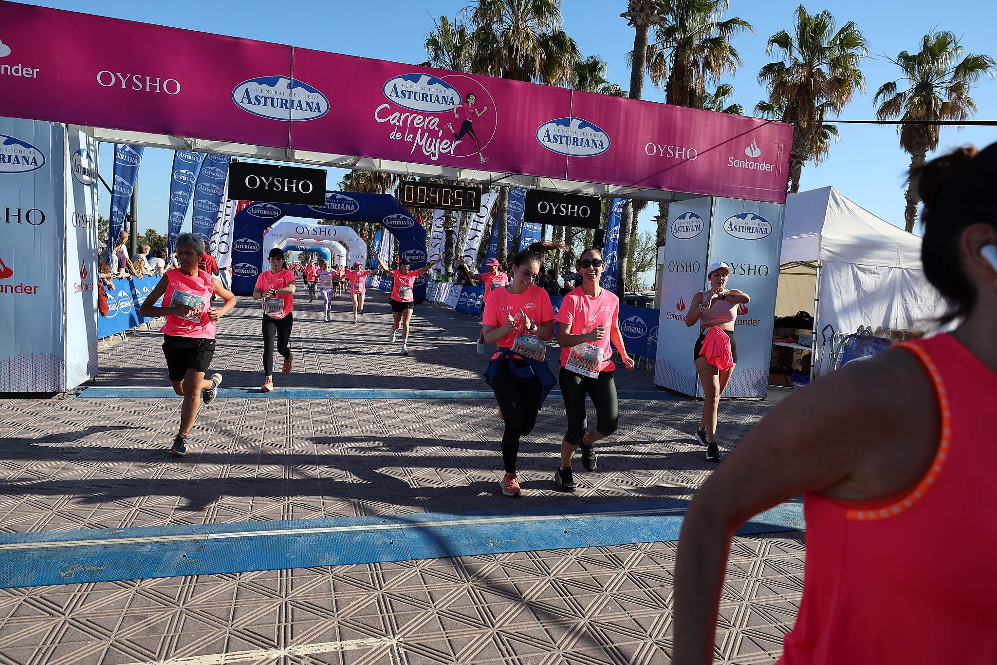 Las mejores fotos de la Carrera de la Mujer Central Lechera Asturiana de Valencia 2024. 0603
