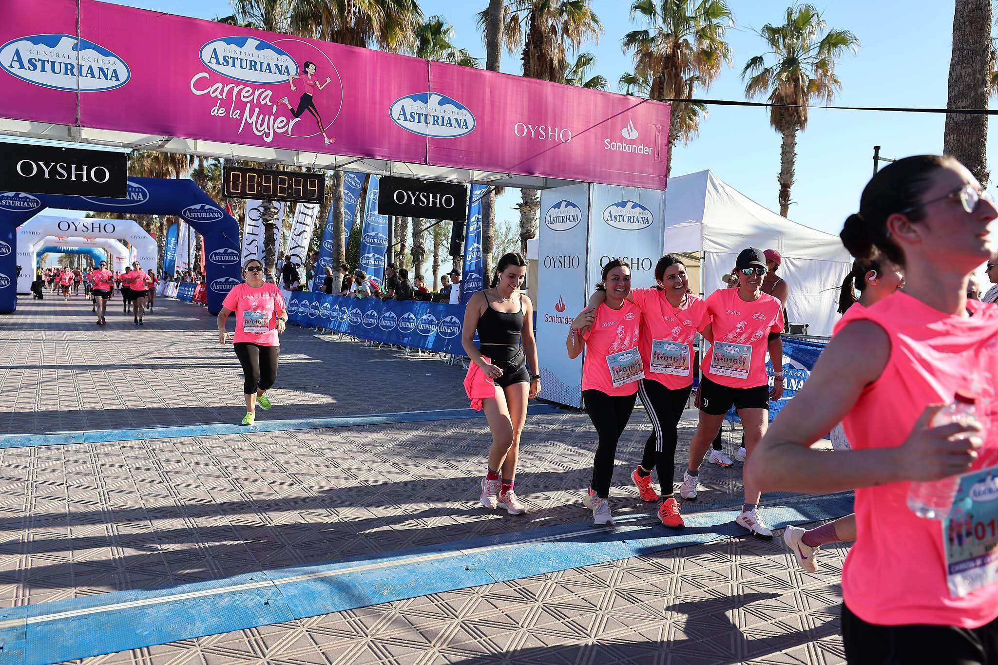 Las mejores fotos de la Carrera de la Mujer Central Lechera Asturiana de Valencia 2024. 0665