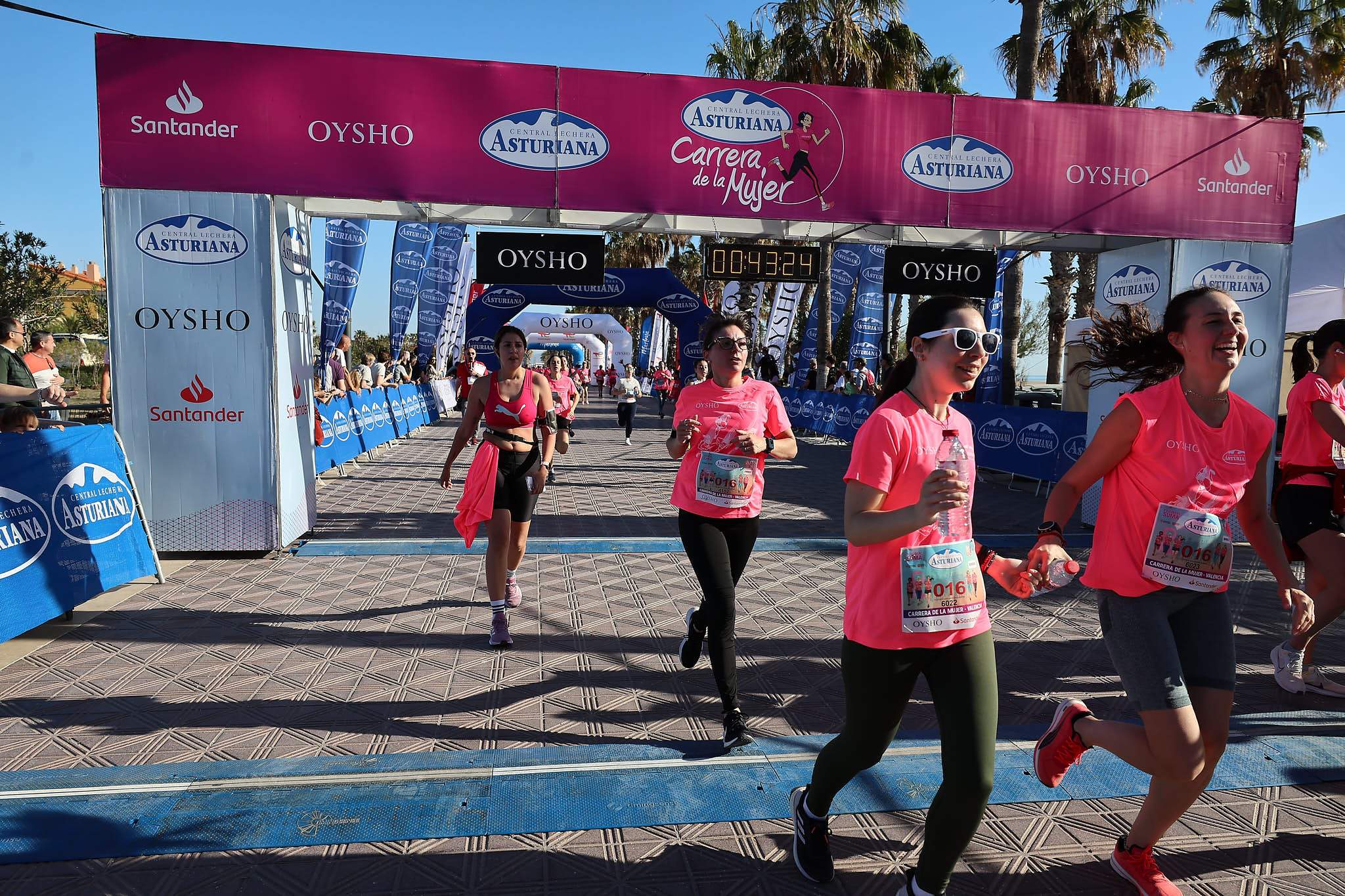 Las mejores fotos de la Carrera de la Mujer Central Lechera Asturiana de Valencia 2024. 0689