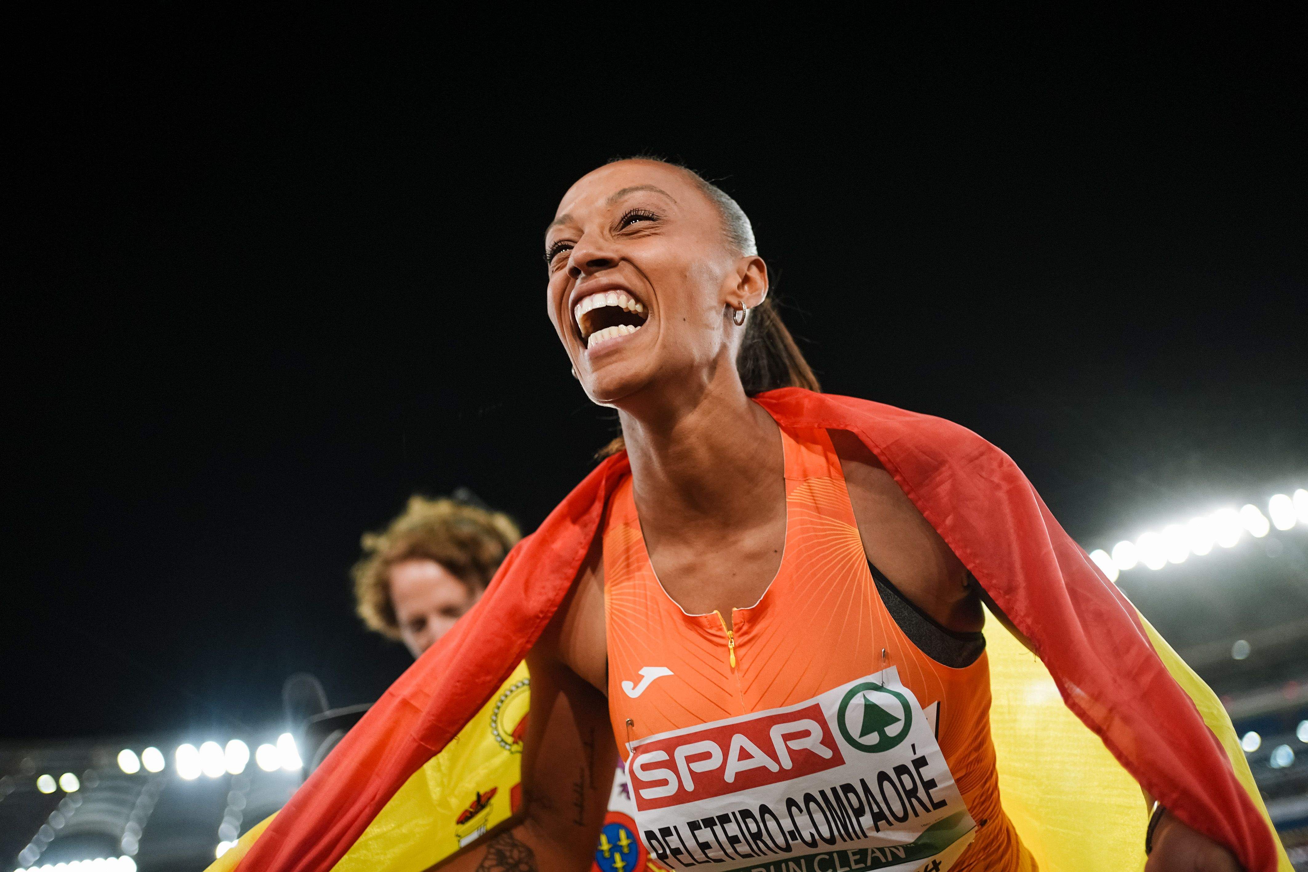 Ana Peleteiro celebrando el título Europeo en triple salto. SPORTMEDIA.