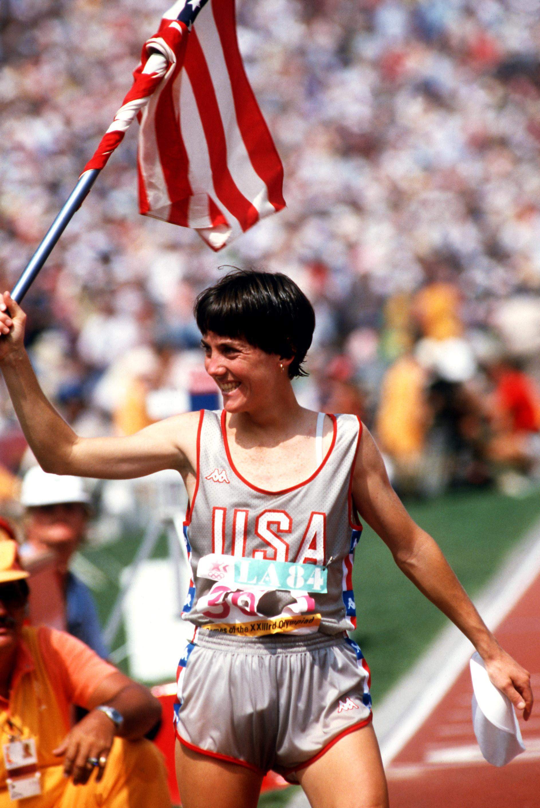 Joan Benoit, la primera campeona olímpica de maratón (Los Ángeles 84), logró imponerse en los maratones de Boston 1983 y Chicago 1985. En esta última prueba firmó su marca personal en la distancia con 2:21:21. ALAMY