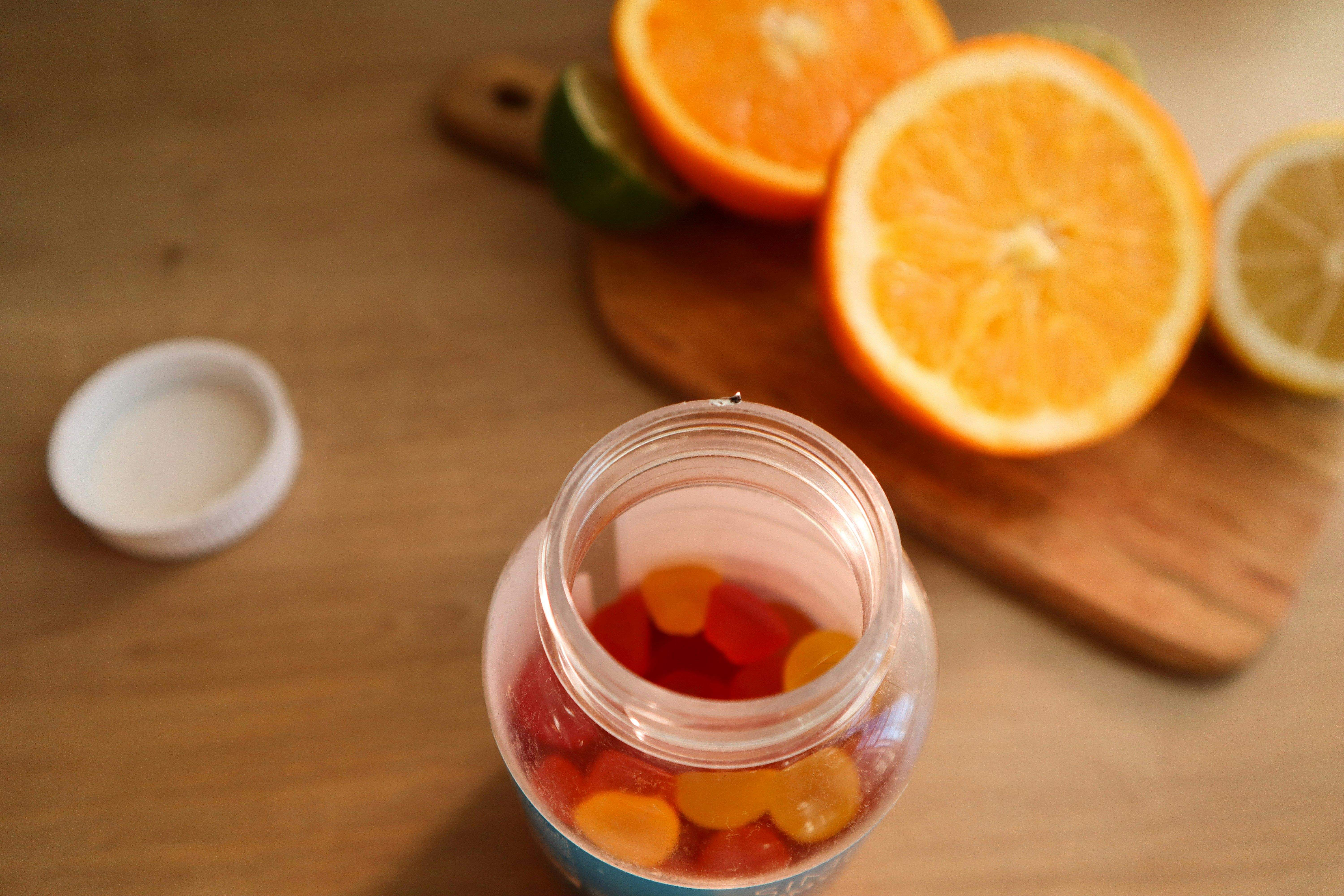 ¿Realmente necesitas tomar un multivitamínico en tu día a día?