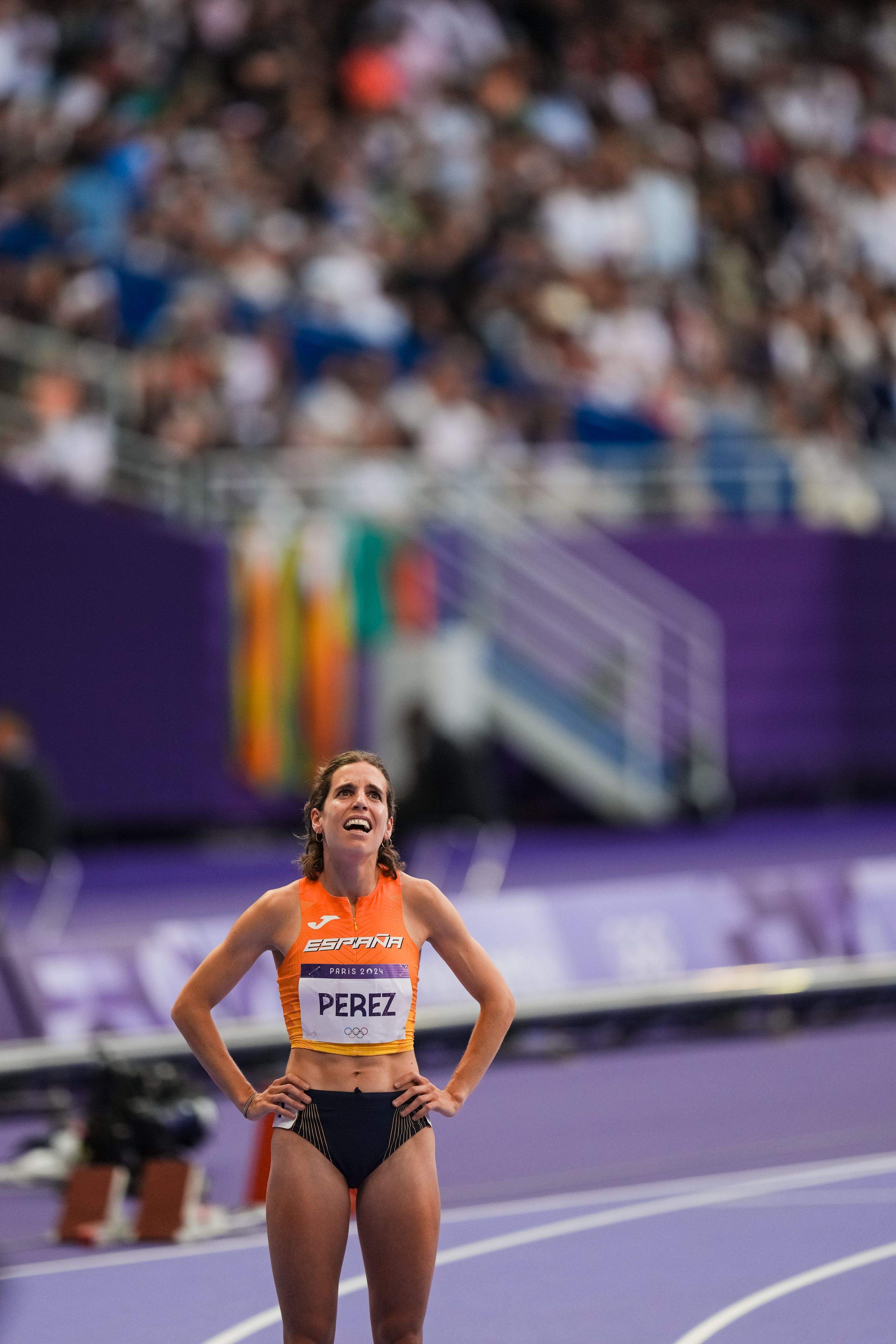Después de haber sido novena en Tokio, a Marta Pérez le dio rabia quedarse fuera de la final de 1500… Aunque su actuación solo puede merecer un 10. Trituró por dos segundos el histórico récord de España de Natalia Rodríguez, que estaba a punto de cumplir 19 años, y lo dejó en 3:57.75, una marca impensable en nuestro país hasta el pasado 8 de agosto. 