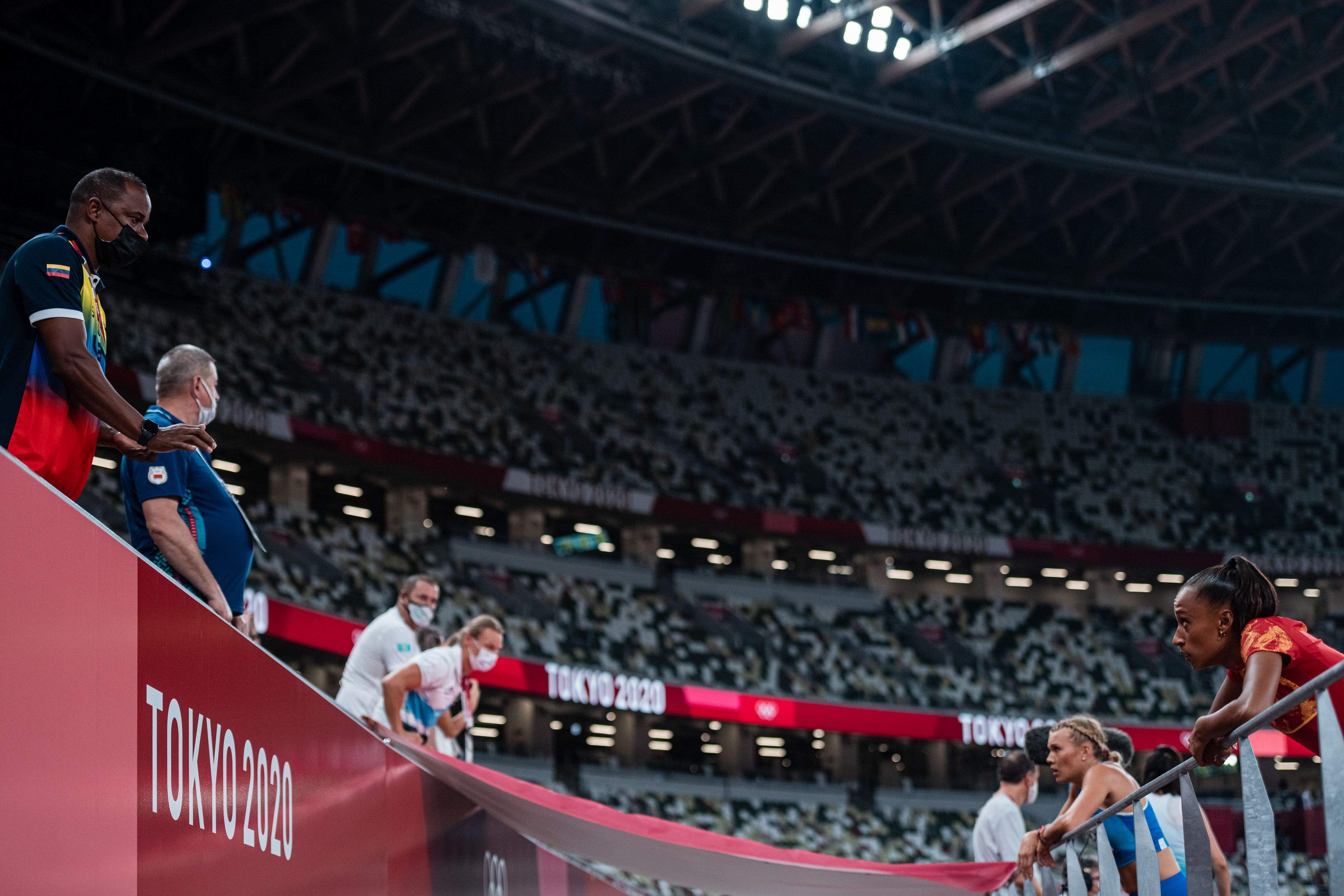 En los Juegos Olímpicos de Tokio Peleteiro y Pedroso vivieron el gran momento de su carrera deportiva. En un concurso soberbio, la atleta se fue hasta los 14.87 metros para colgarse el bronce olímpico con un nuevo récord de España. SPORTMEDIA.