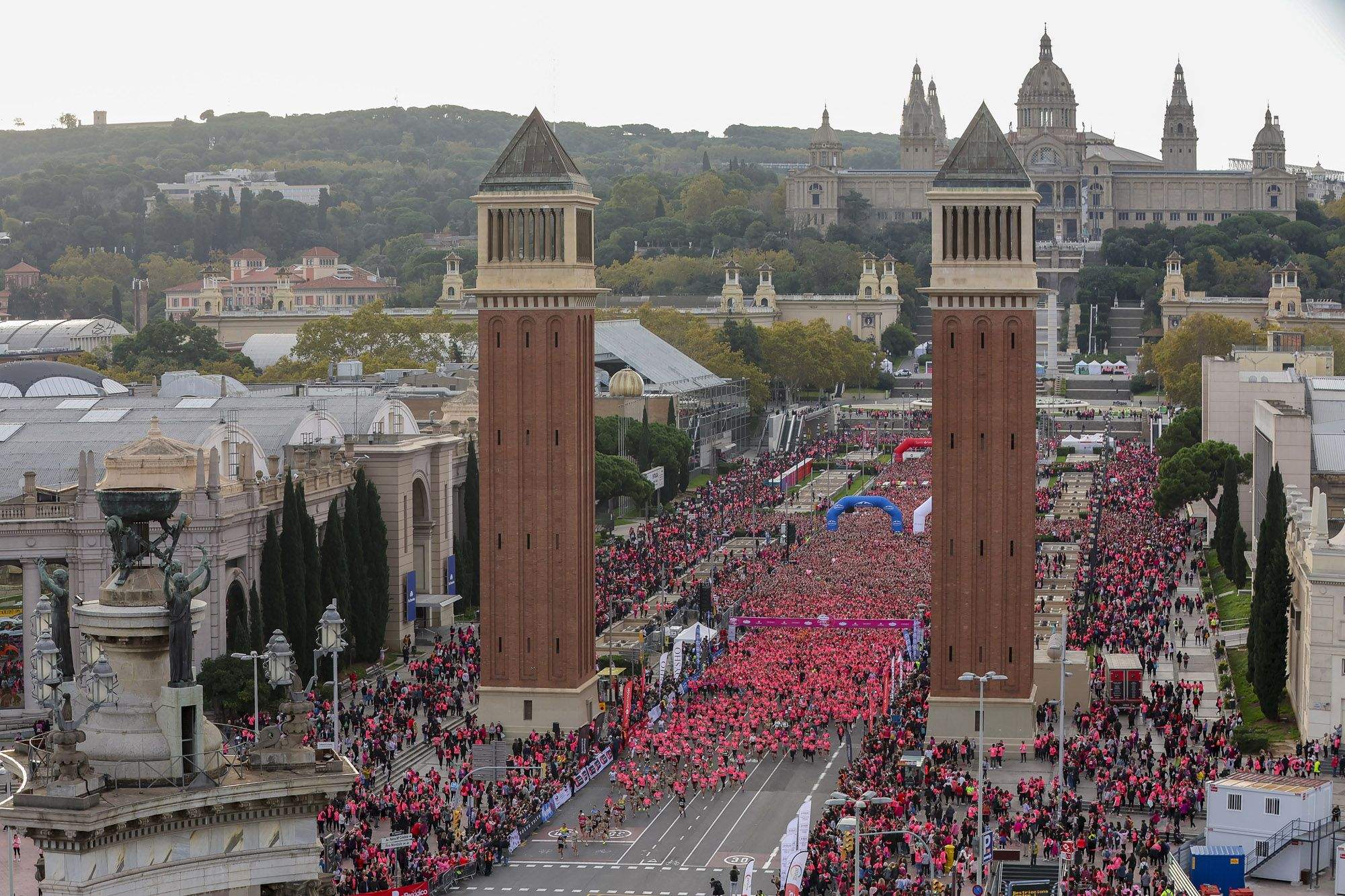 Las mejores fotos de la Carrera de la Mujer de Barcelona 2024. GL 09159