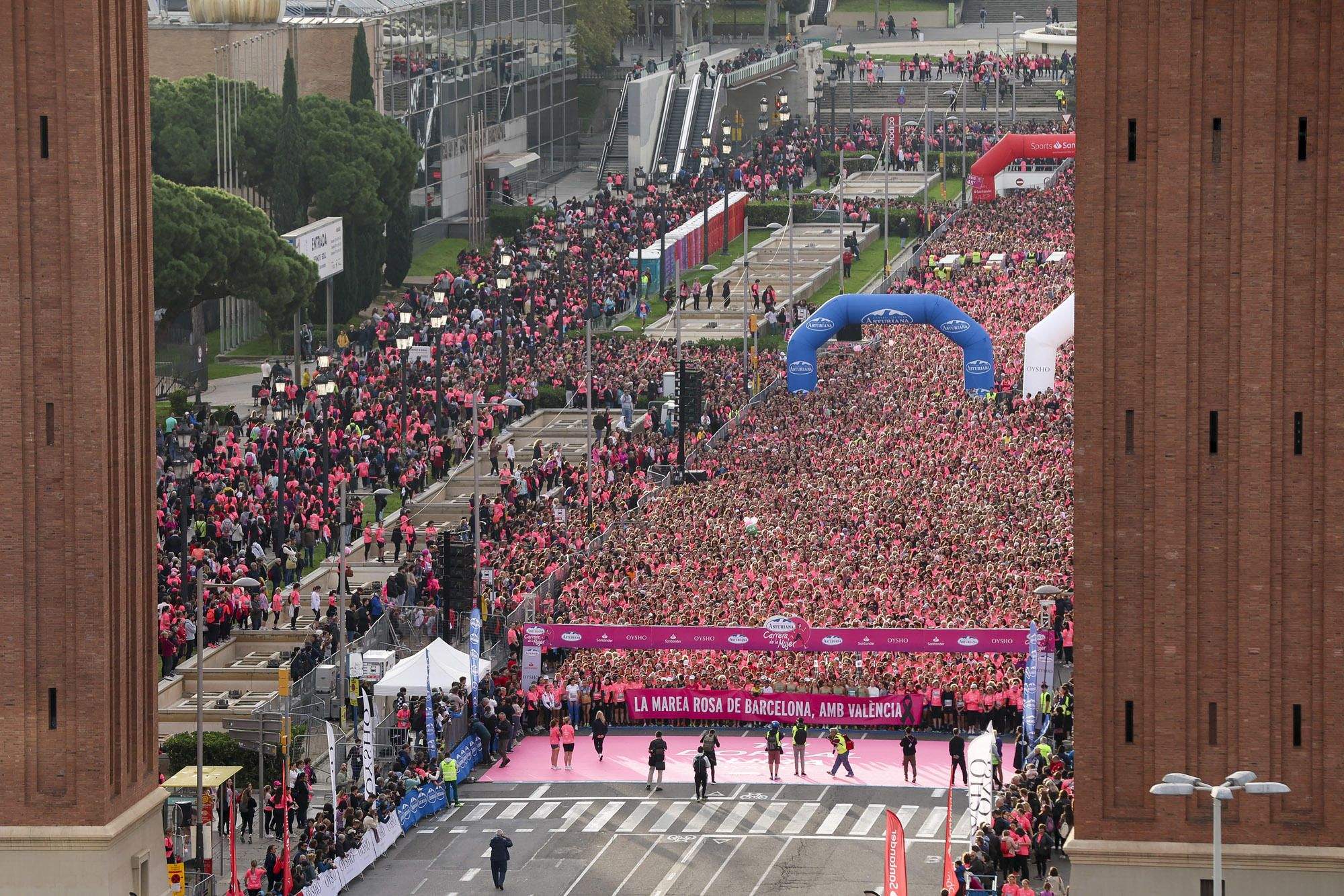 Las mejores fotos de la Carrera de la Mujer de Barcelona 2024. GL 09012