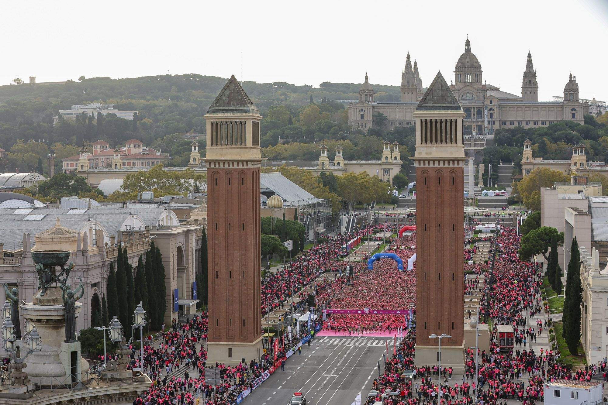 Las mejores fotos de la Carrera de la Mujer de Barcelona 2024. GL 09053