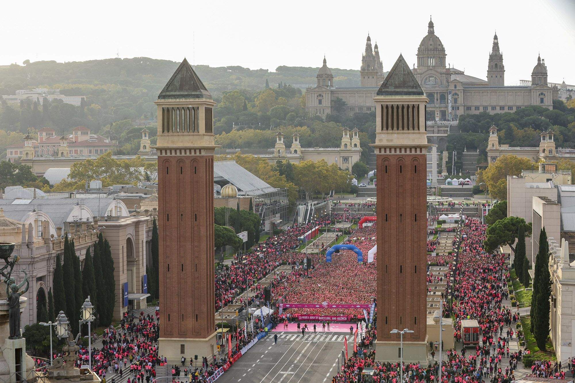 Las mejores fotos de la Carrera de la Mujer de Barcelona 2024. GL 09026