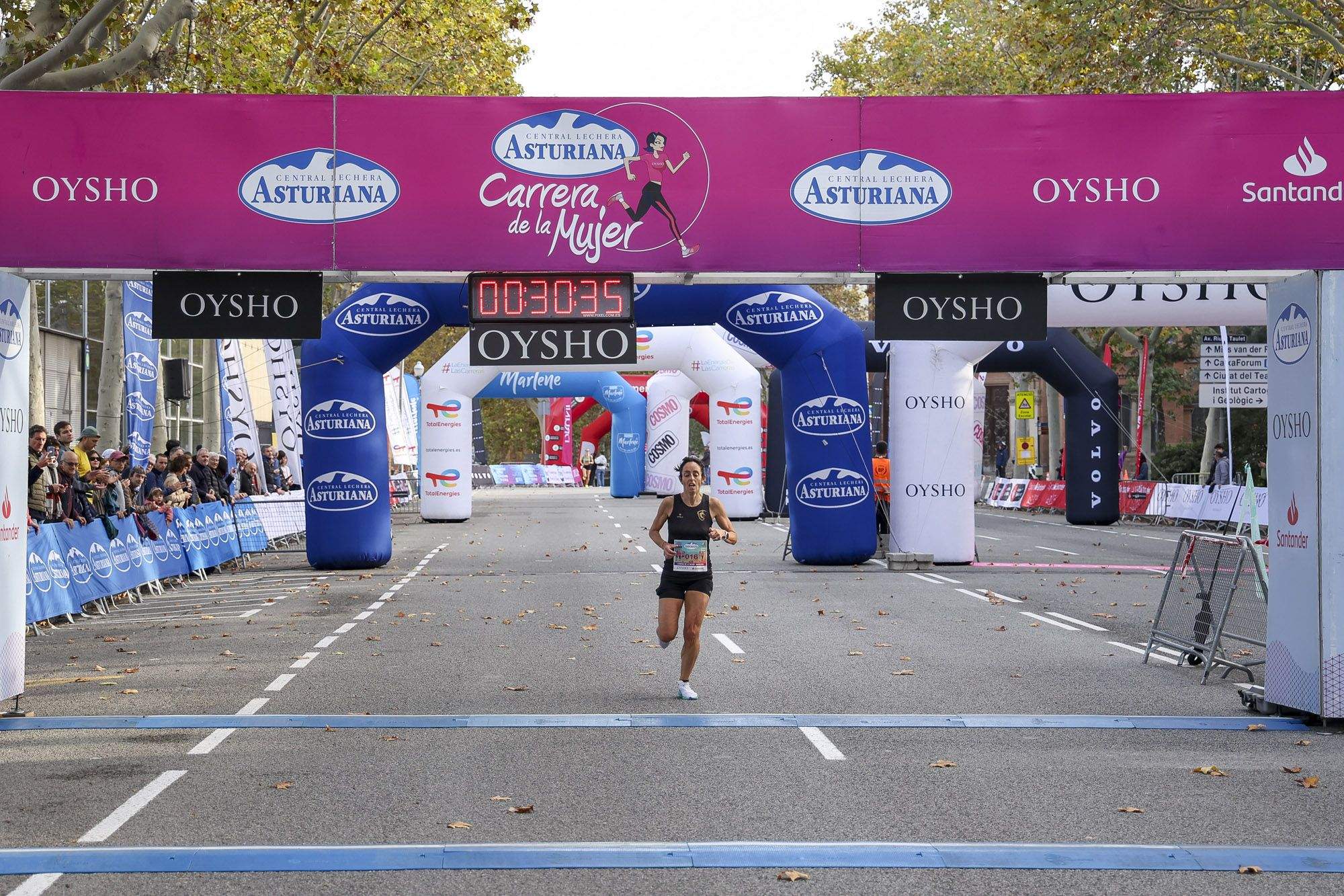 Las mejores fotos de la Carrera de la Mujer de Barcelona 2024. GL 09994