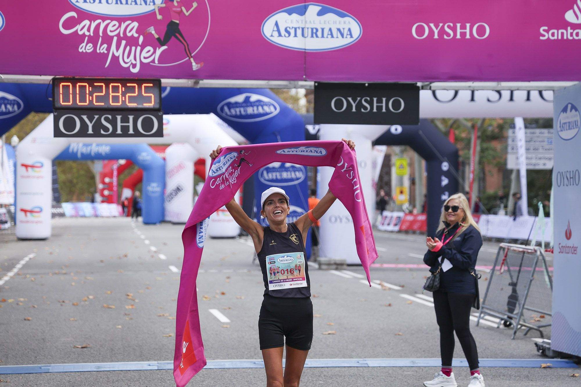 Las mejores fotos de la Carrera de la Mujer de Barcelona 2024. GL 09781