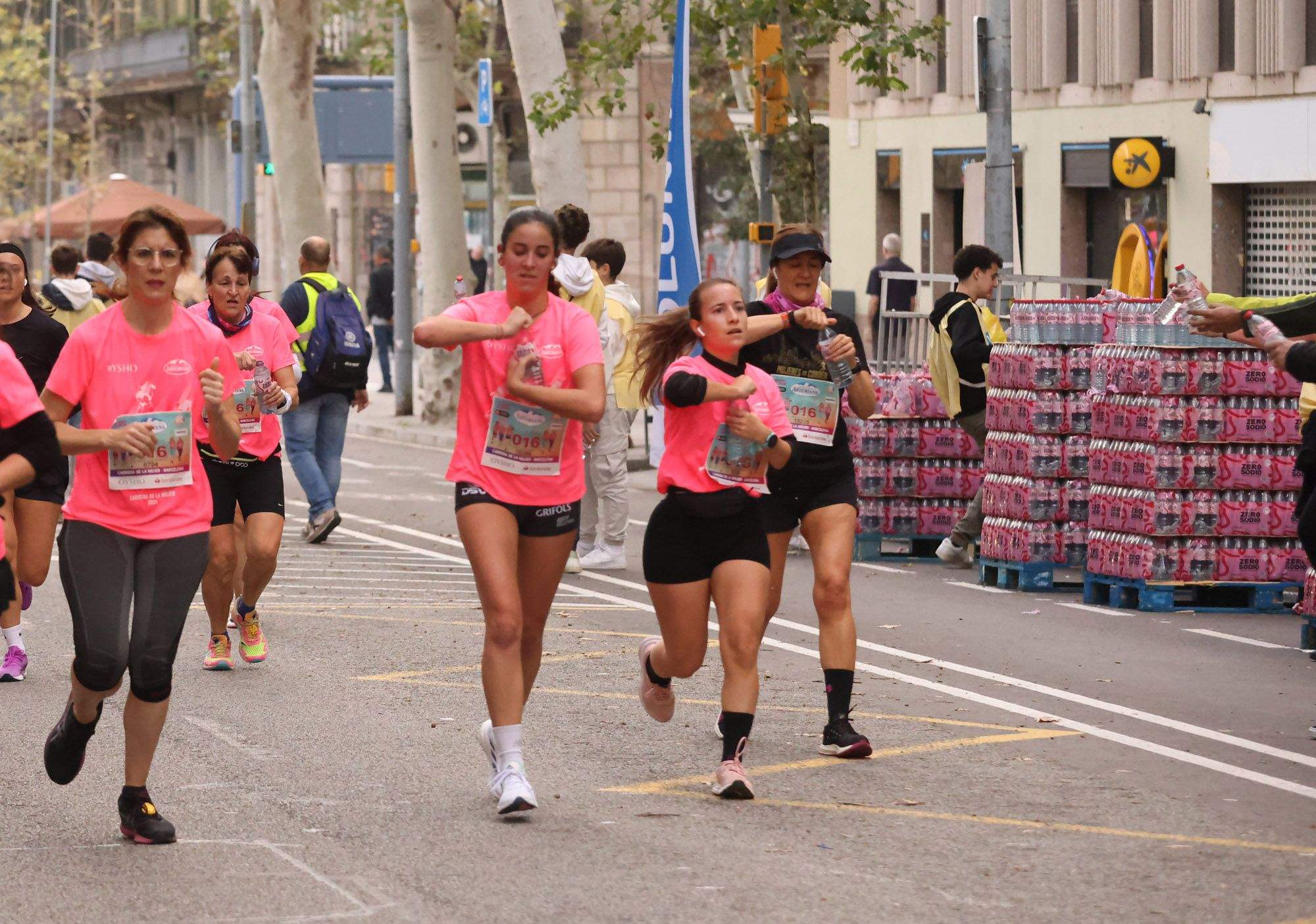 Las mejores fotos de la Carrera de la Mujer de Barcelona 2024. 3E5A8571