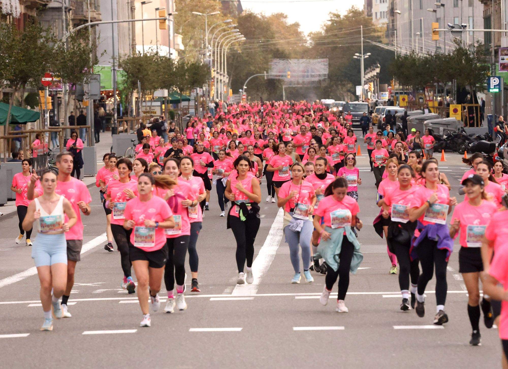 Las mejores fotos de la Carrera de la Mujer de Barcelona 2024. 3E5A8693