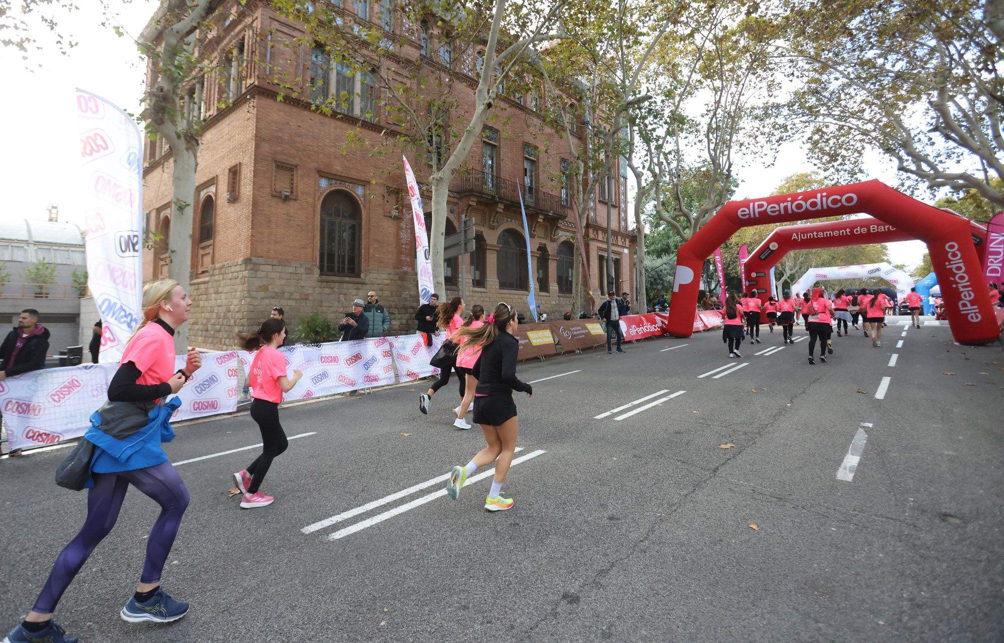 Las mejores fotos de la Carrera de la Mujer de Barcelona 2024. 3E5A8909