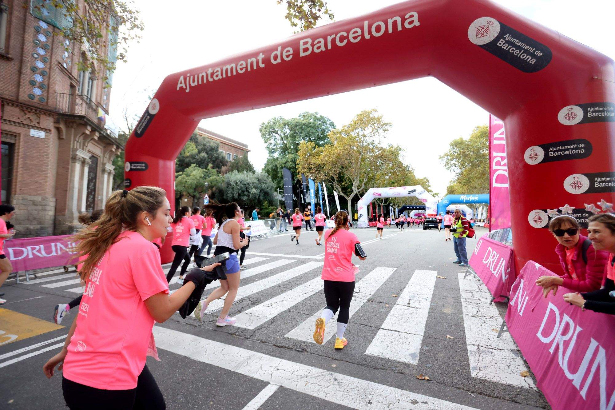 Las mejores fotos de la Carrera de la Mujer de Barcelona 2024. 3E5A8921