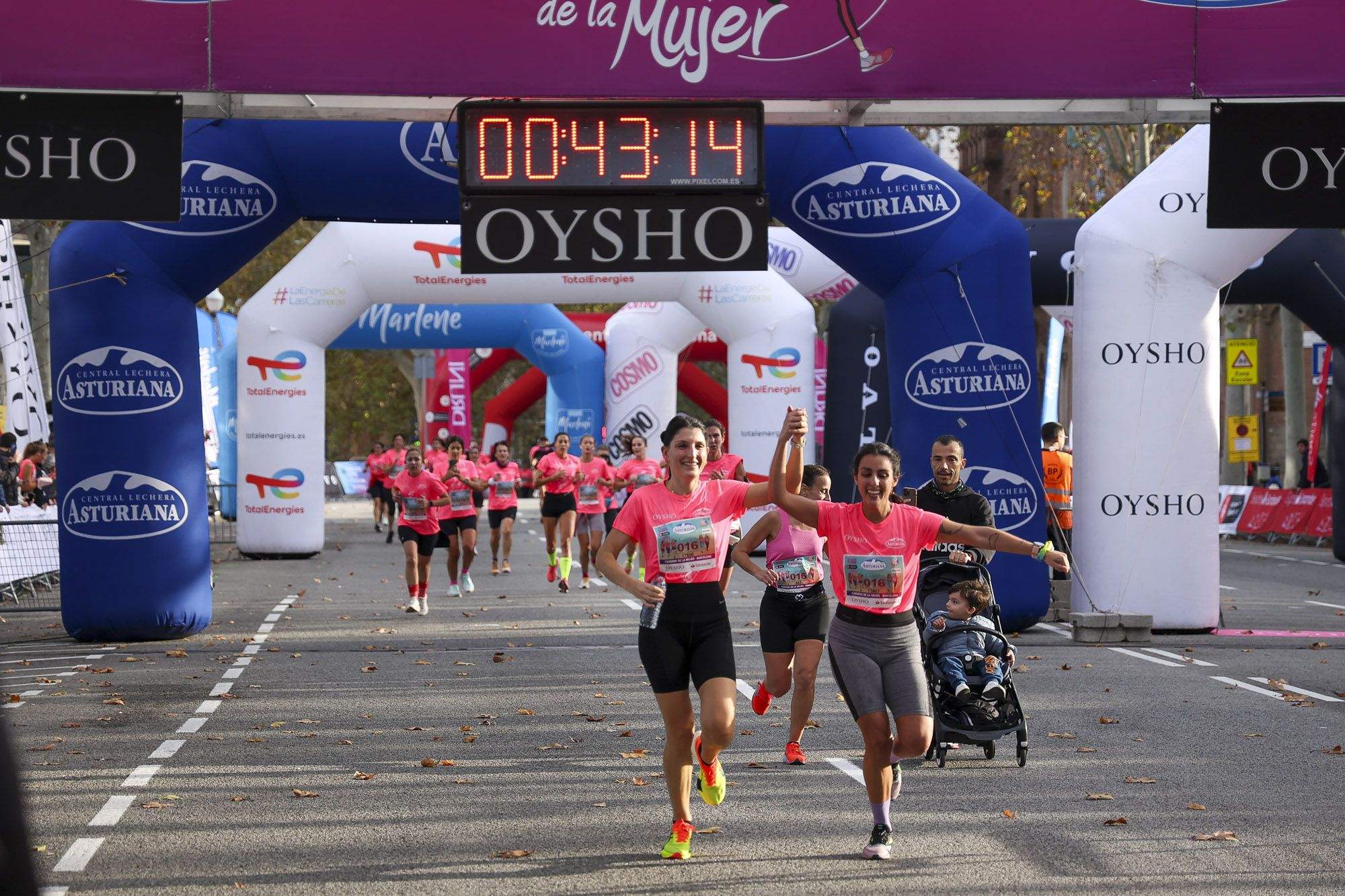 Las mejores fotos de la Carrera de la Mujer de Barcelona 2024. GL 00923