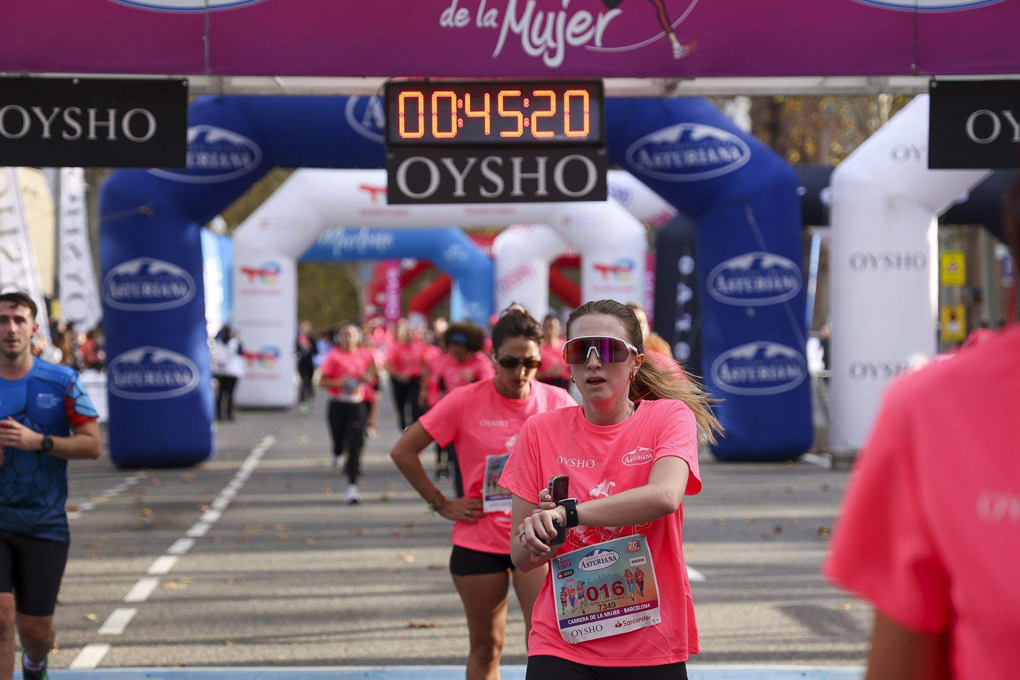 Las mejores fotos de la Carrera de la Mujer de Barcelona 2024. GL 01370