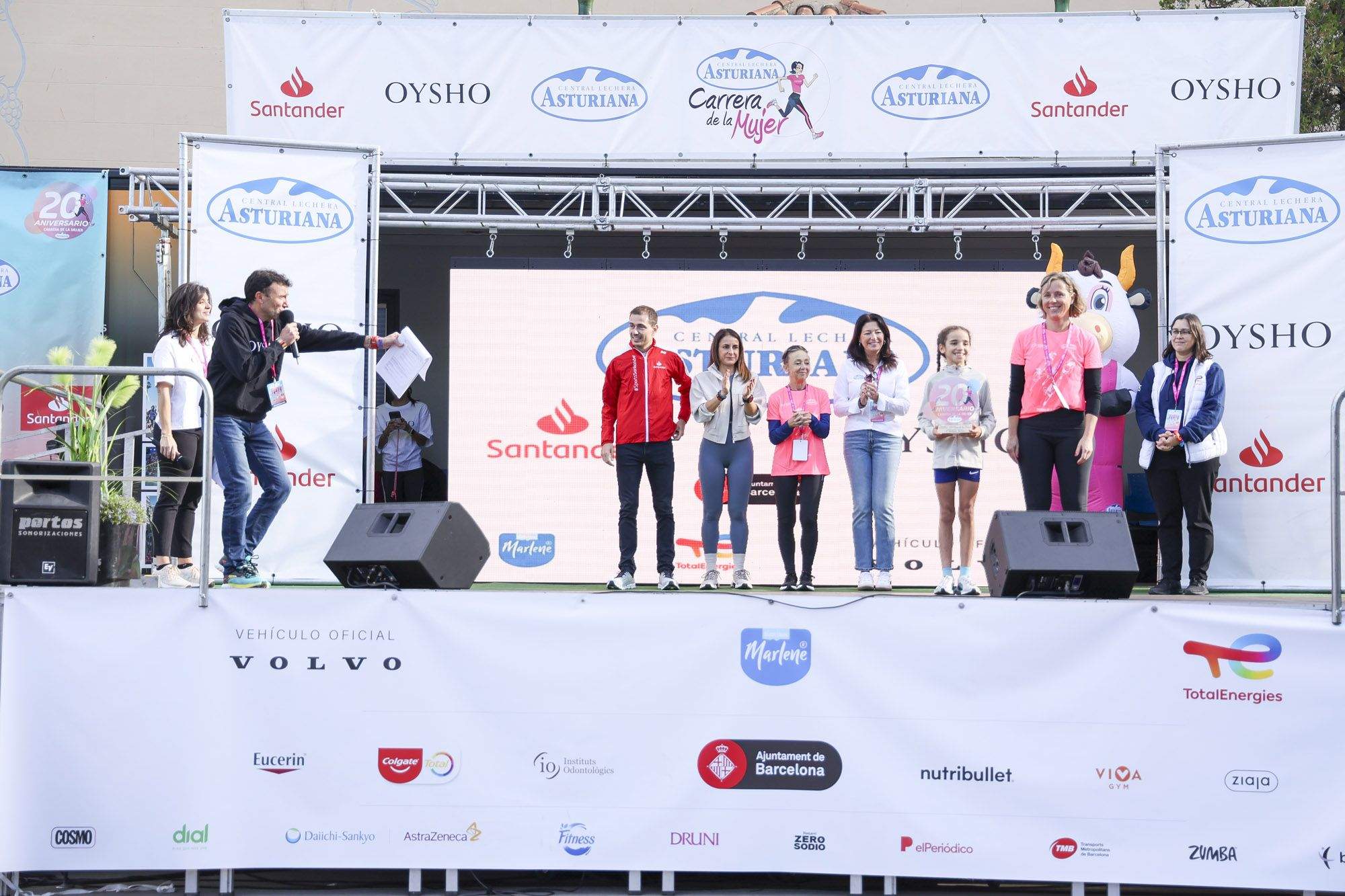 Las mejores fotos de la Carrera de la Mujer de Barcelona 2024. GL 02190