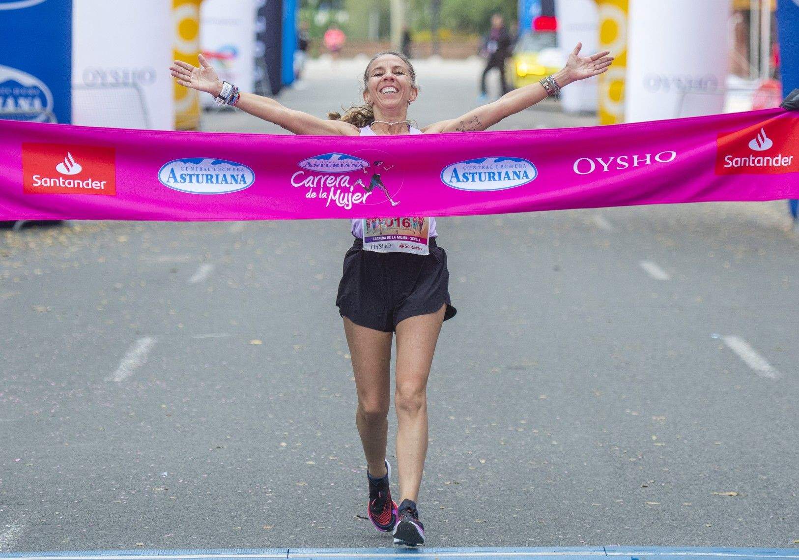 Las mejores fotos de la Carrera de la Mujer de Sevilla 2024. 131.