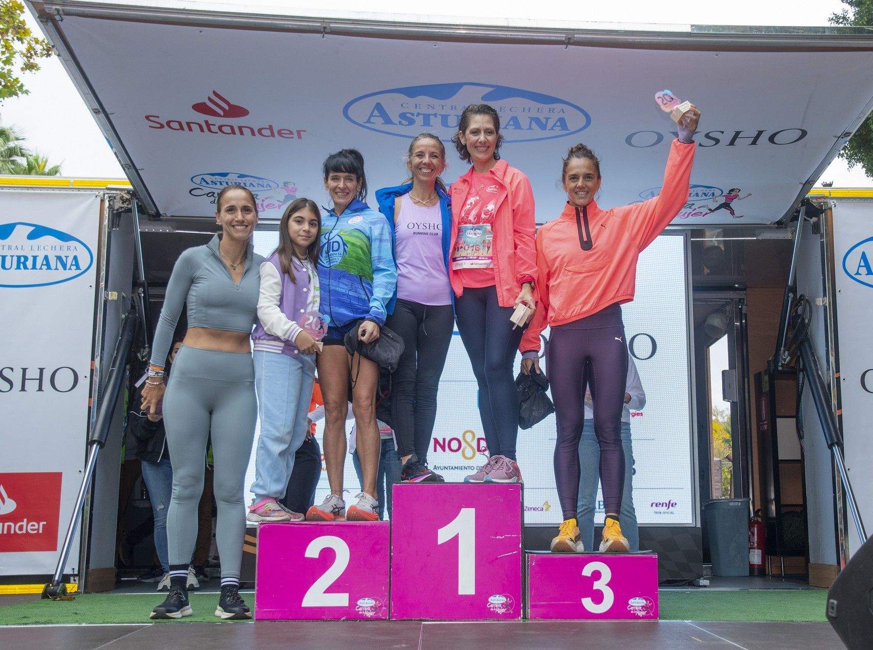 Las mejores fotos de la Carrera de la Mujer de Sevilla 2024. 342.