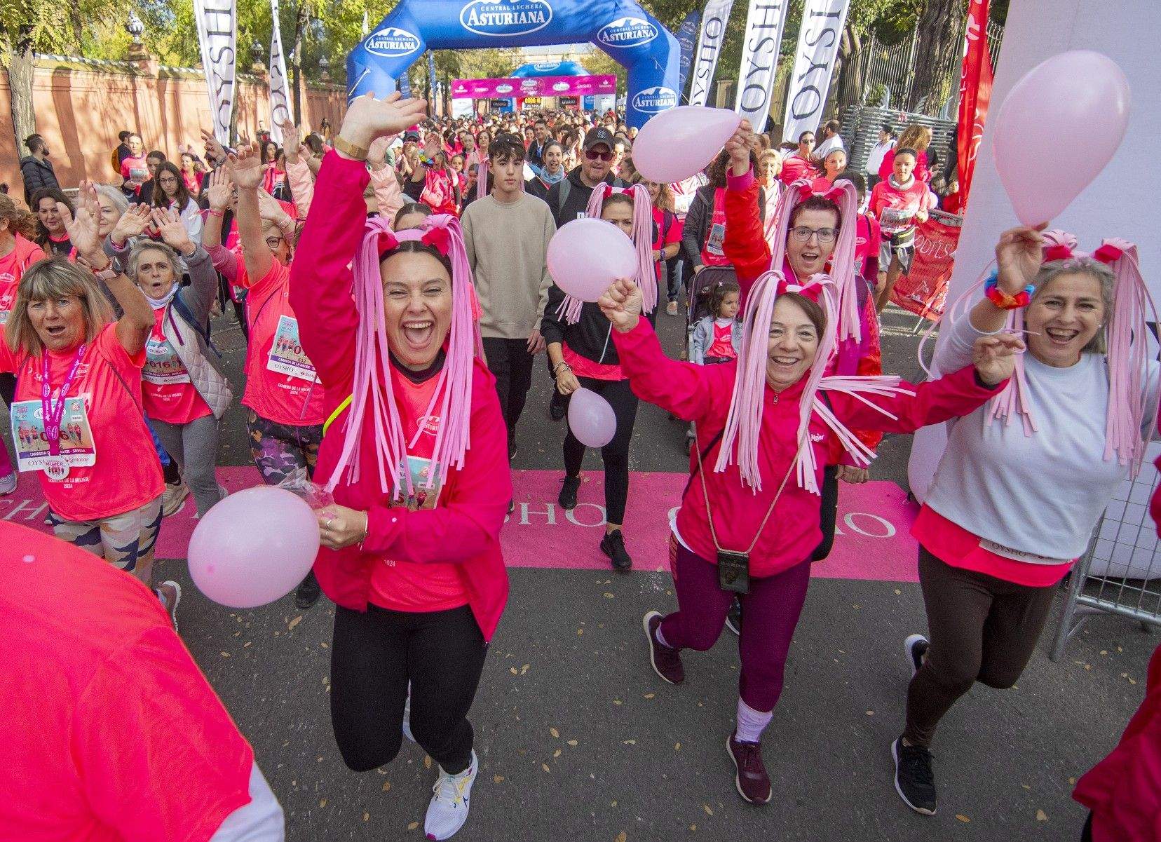 Las mejores fotos de la Carrera de la Mujer de Sevilla 2024. 108.