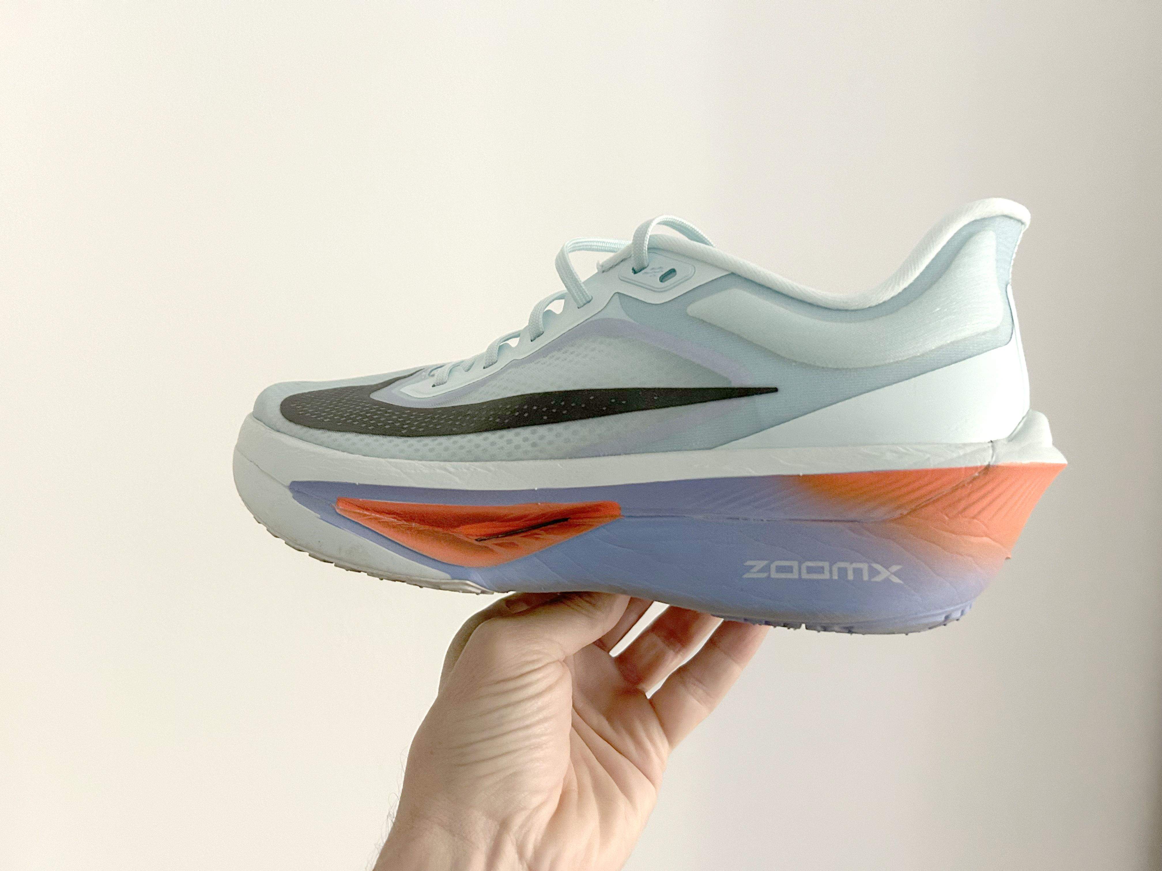Probamos a fondo las nuevas Nike Zoom Fly 6. Probamos a fondo las nuevas Nike Zoom Fly 6.
