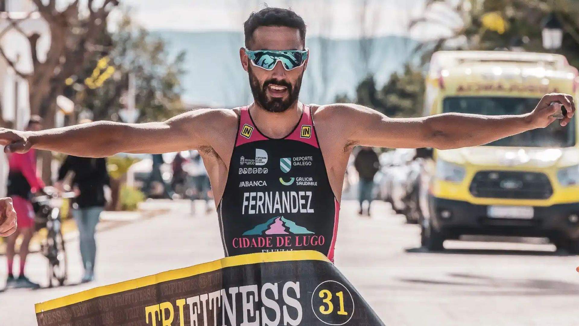 El duatleta Celestino Fernández durante una competición. AYUNTAMIENTO DE TOUS. El duatleta Celestino Fernández durante una competición. AYUNTAMIENTO DE TOUS.