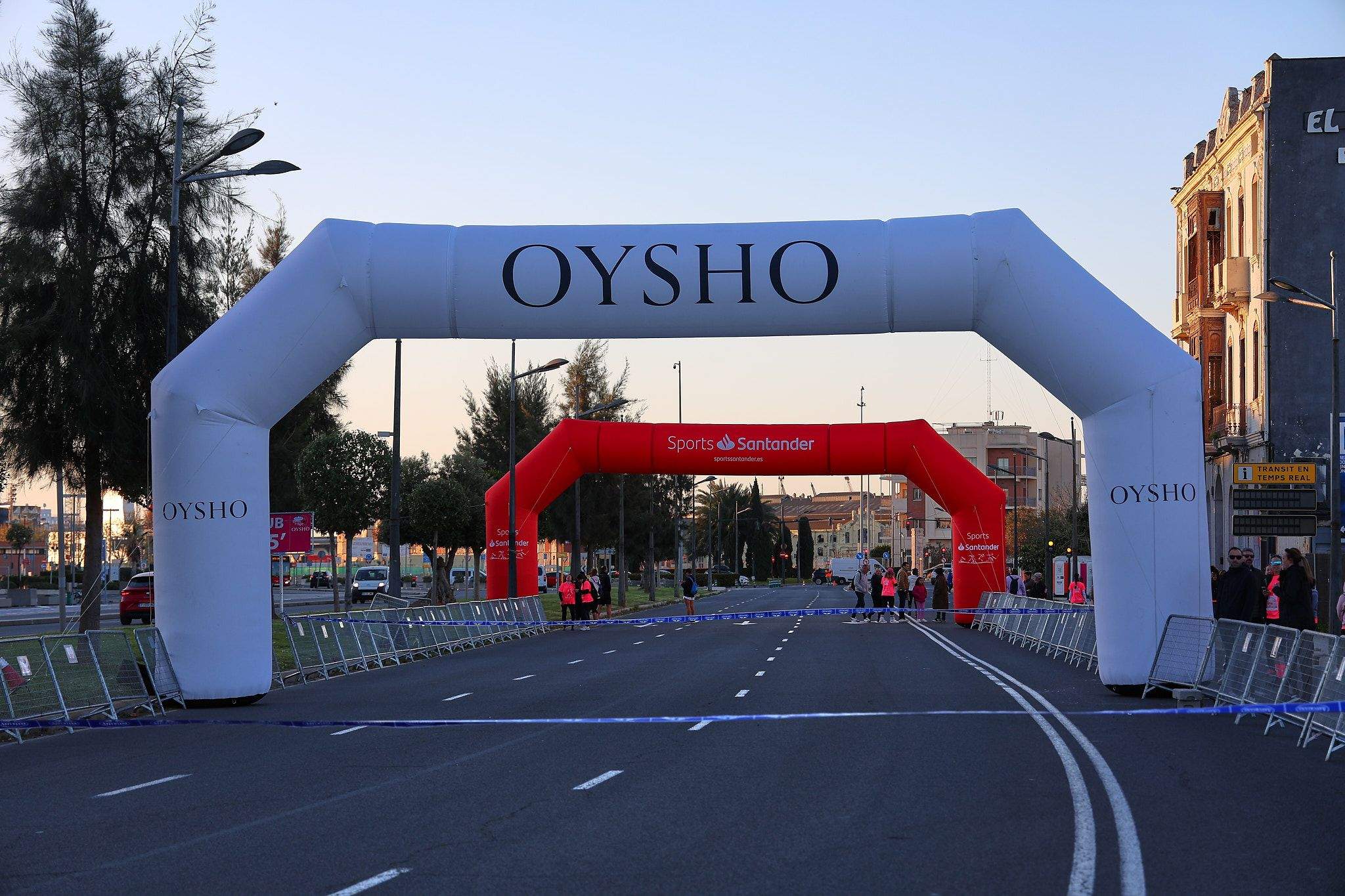 Las mejores fotos de la Carrera de la Mujer Central Lechera Asturiana de Valencia 2025. 2