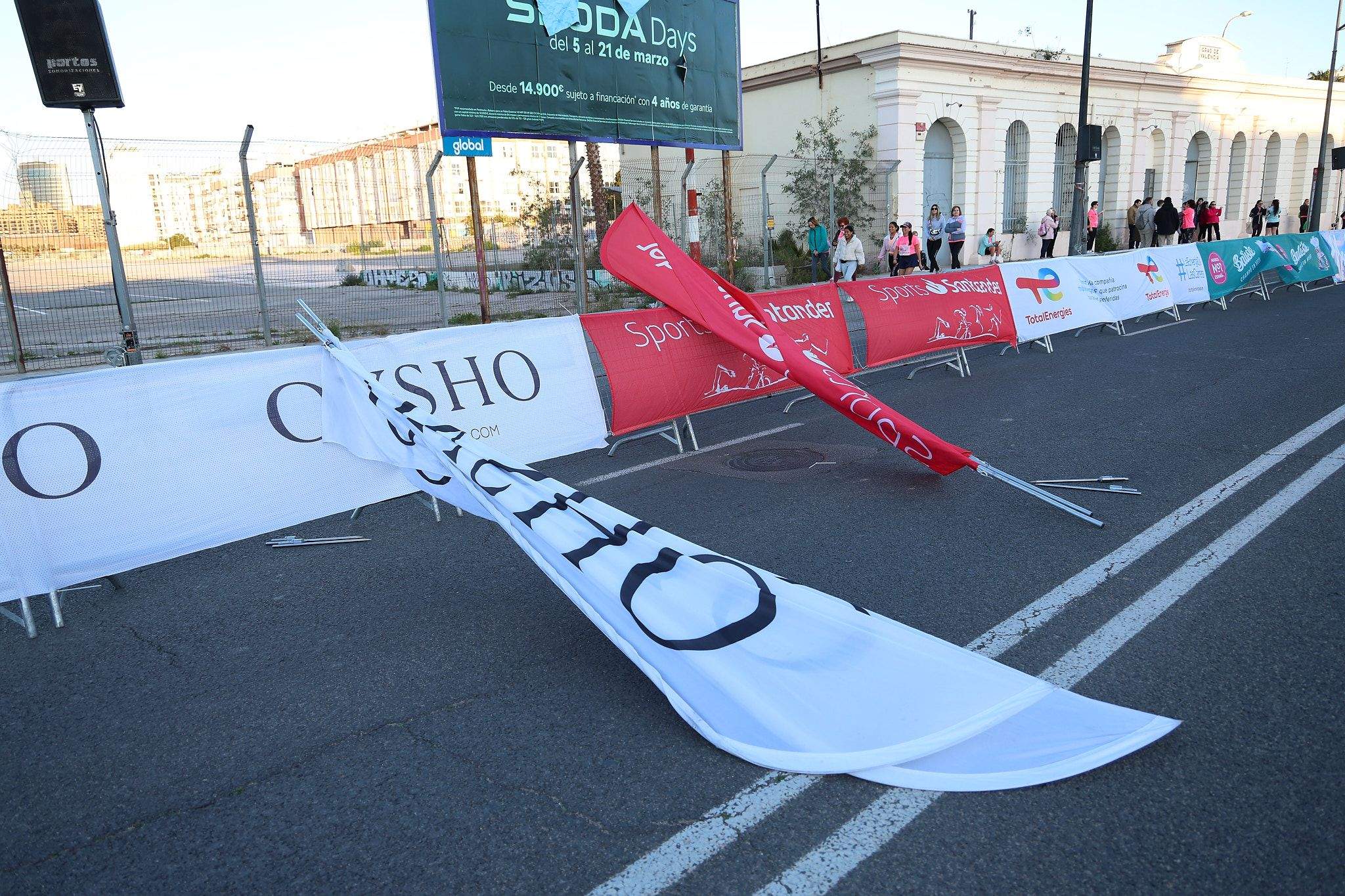 Las mejores fotos de la Carrera de la Mujer Central Lechera Asturiana de Valencia 2025. 12