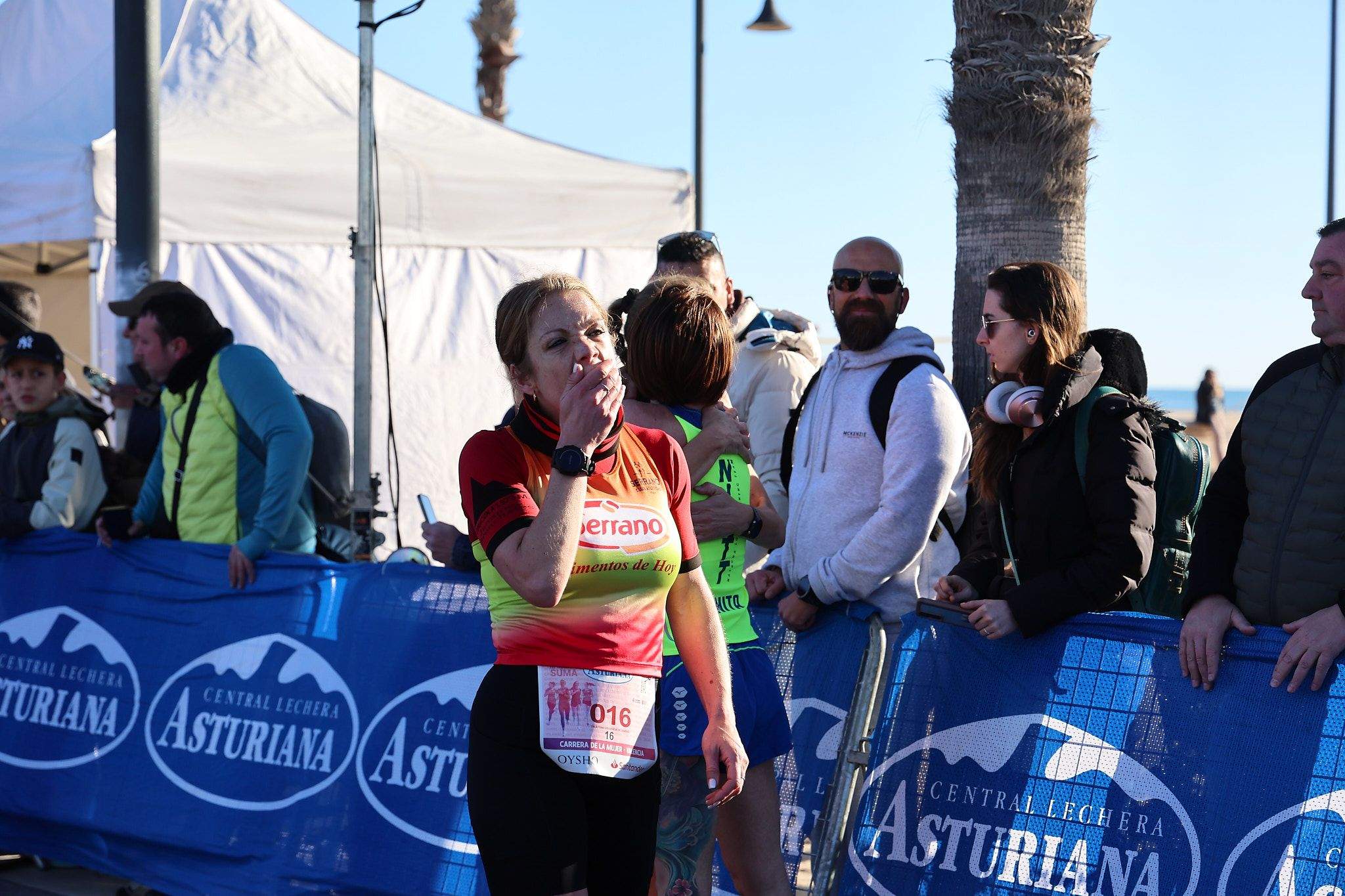 Las mejores fotos de la Carrera de la Mujer Central Lechera Asturiana de Valencia 2025. 274