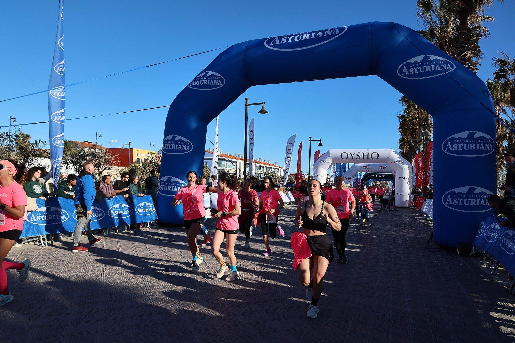Las mejores fotos de la Carrera de la Mujer Central Lechera Asturiana de Valencia 2025. 514