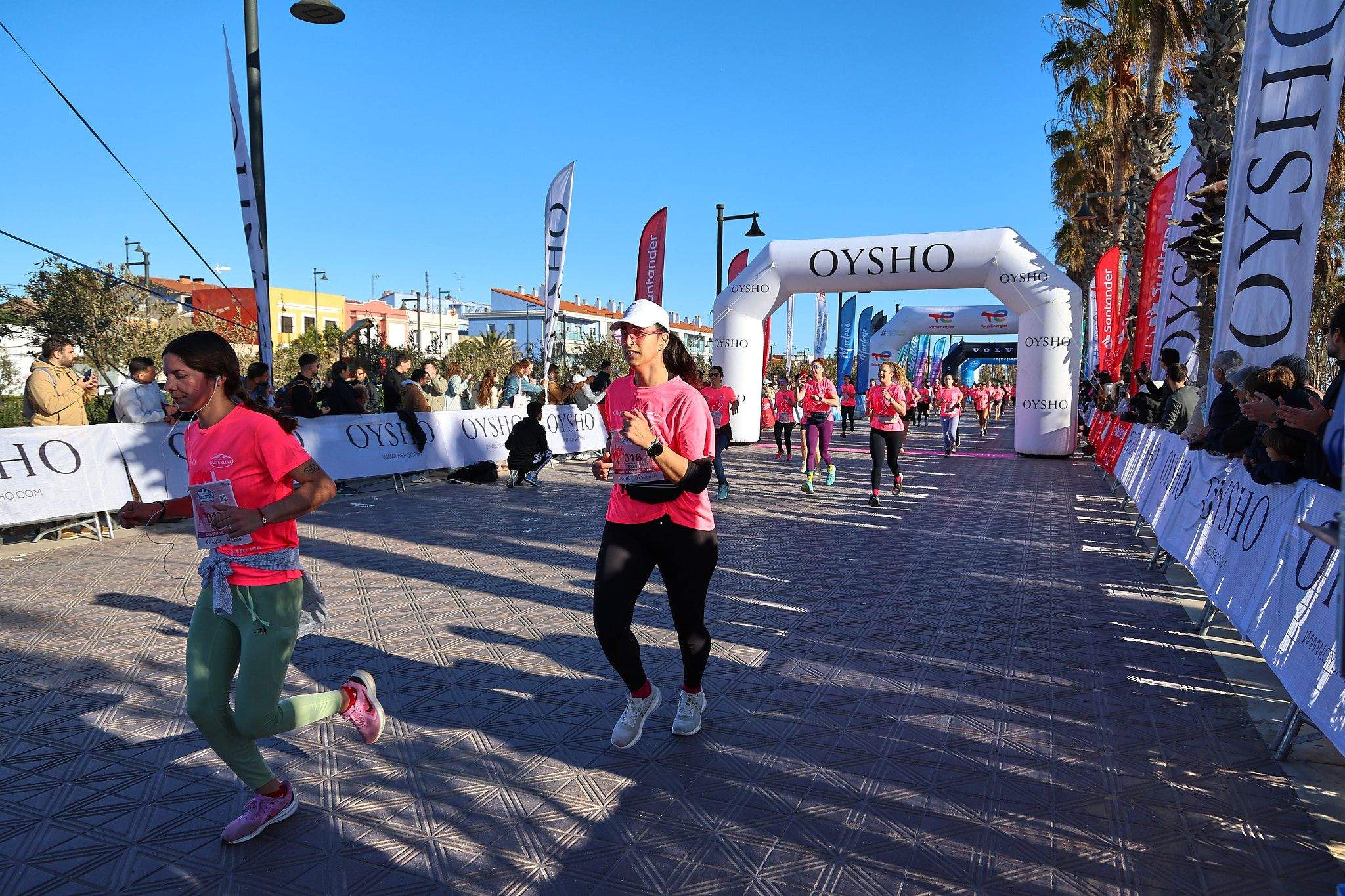 Las mejores fotos de la Carrera de la Mujer Central Lechera Asturiana de Valencia 2025. 766