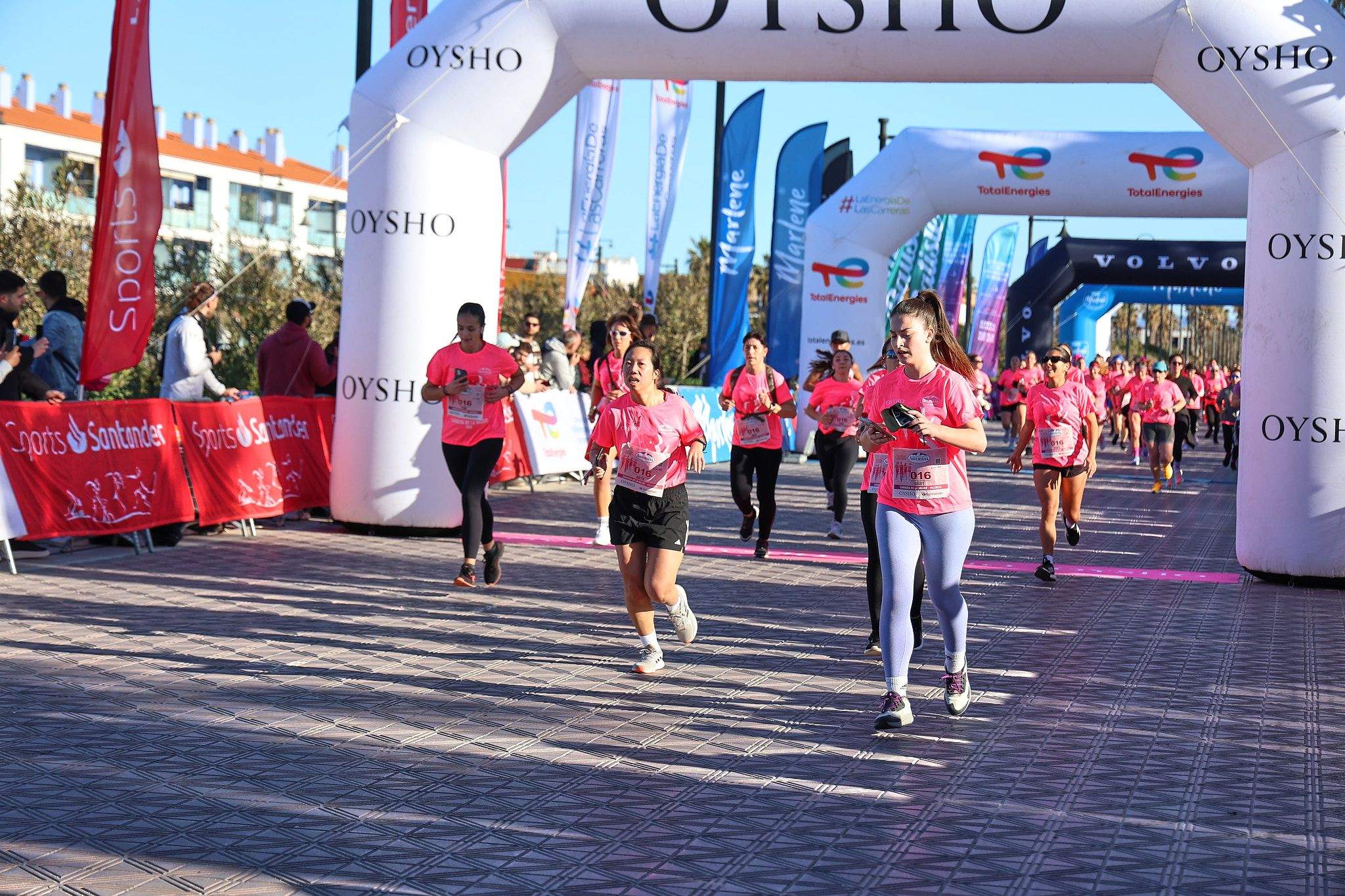 Las mejores fotos de la Carrera de la Mujer Central Lechera Asturiana de Valencia 2025. 769