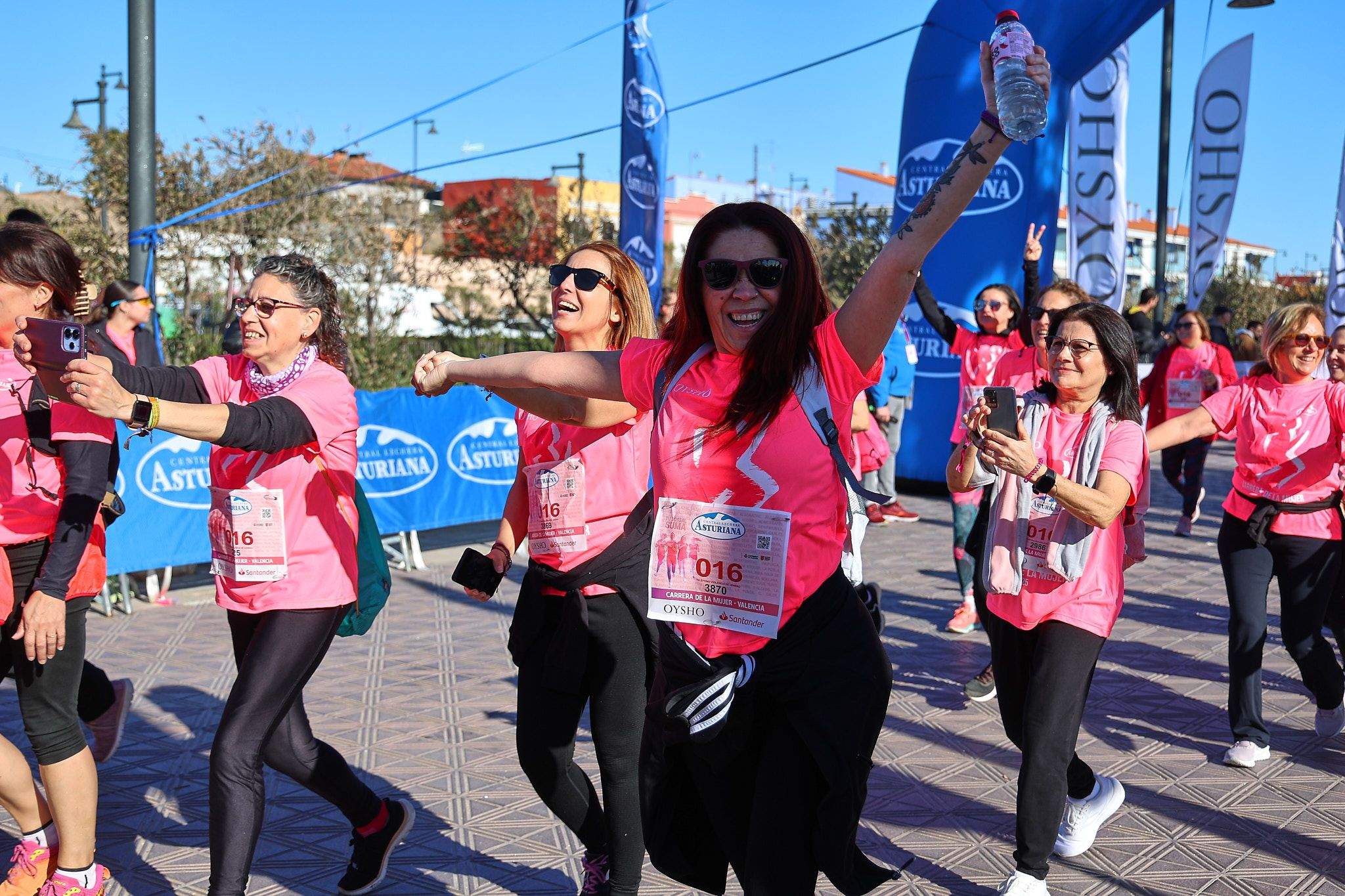 Las mejores fotos de la Carrera de la Mujer Central Lechera Asturiana de Valencia 2025. 1011